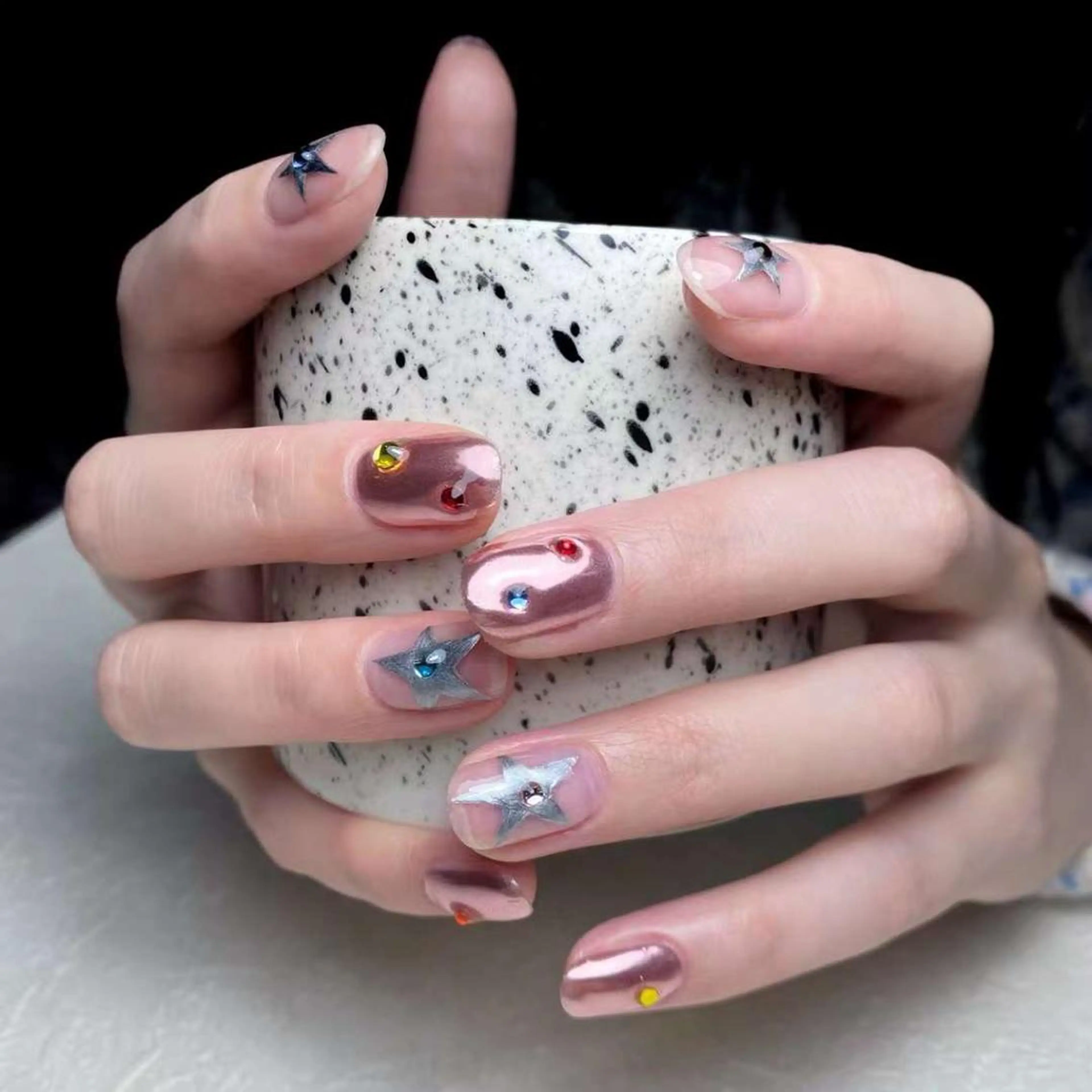 ネイル 宮澤 ミナのネイルデザイン