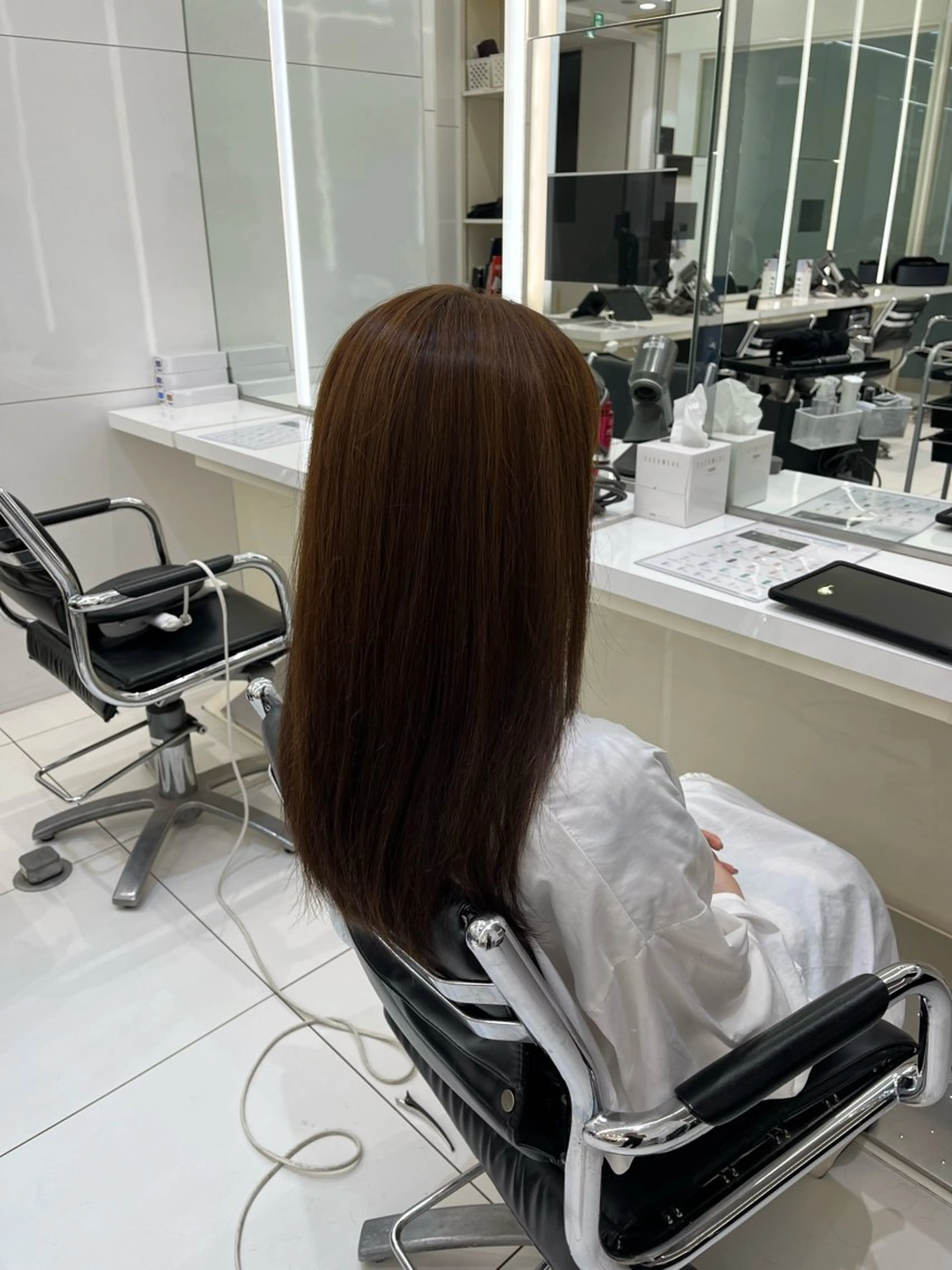 カラー ブリーチ ハイライトカラー ブリーチなしカラー 石毛 大翔のヘアスタイル