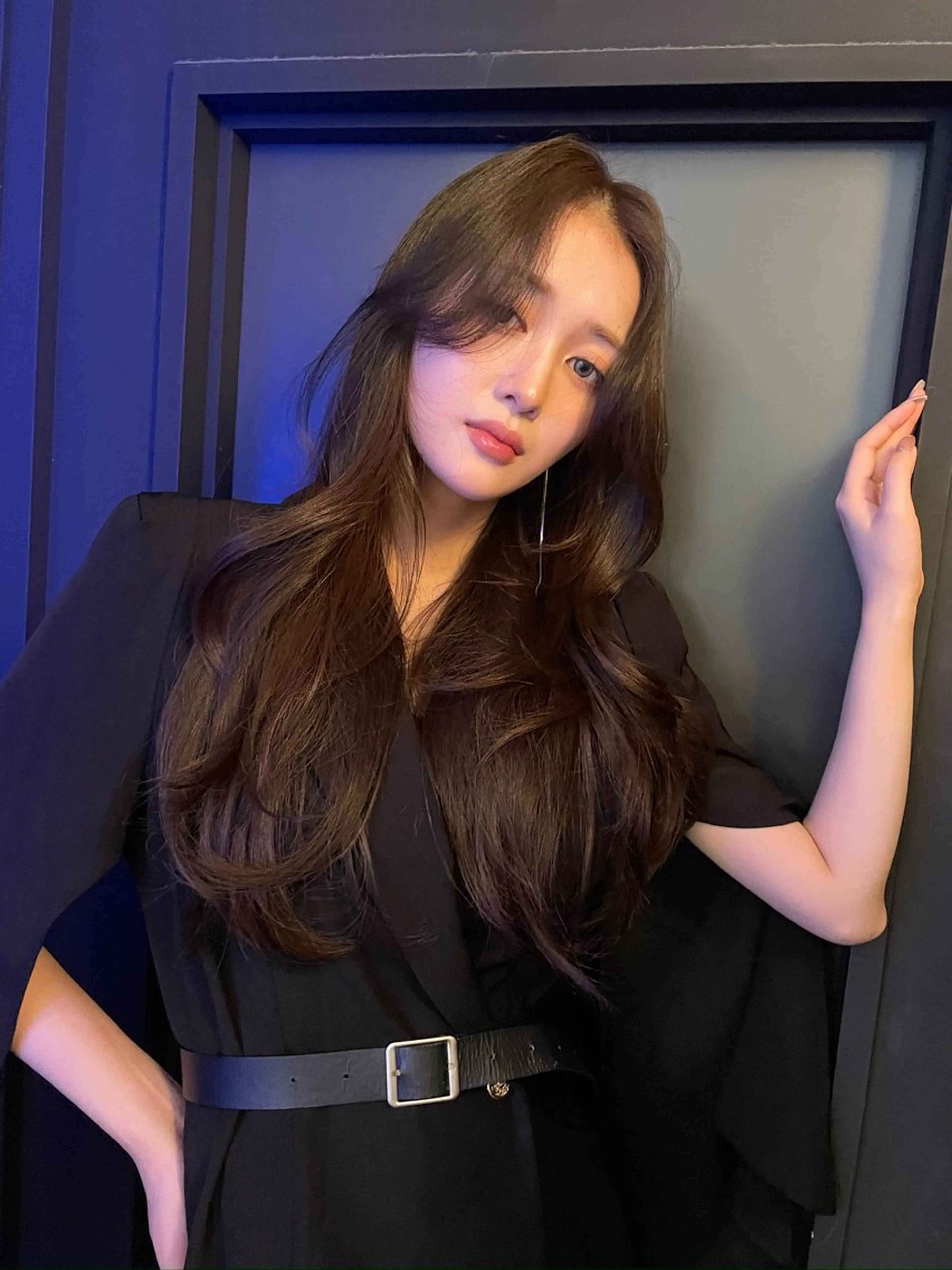 ロング カット ヘアカラー 韓国ヘア🇰🇷 YURIYAのヘアスタイル