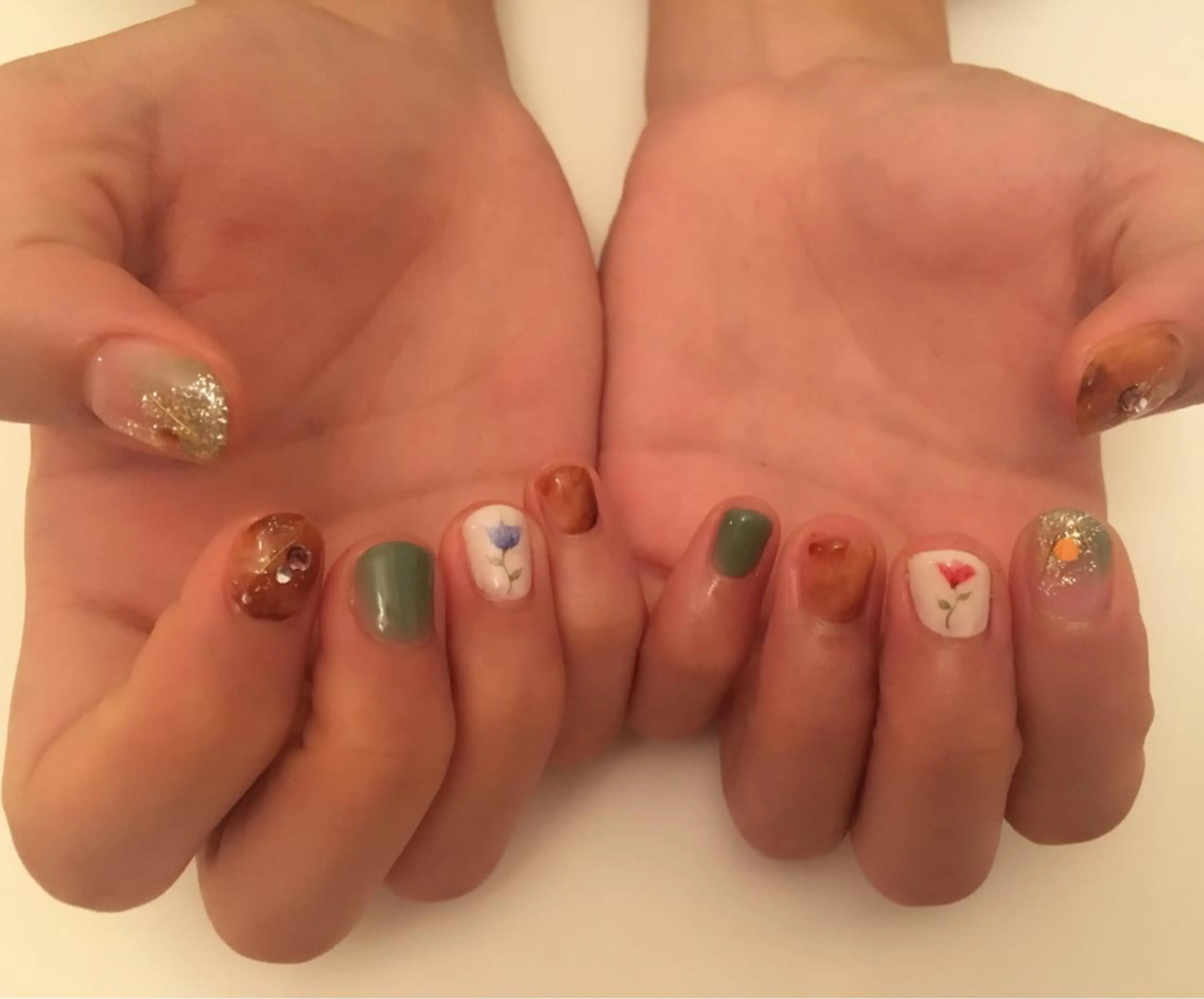 ネイル Elio 国泰寺のネイルデザイン