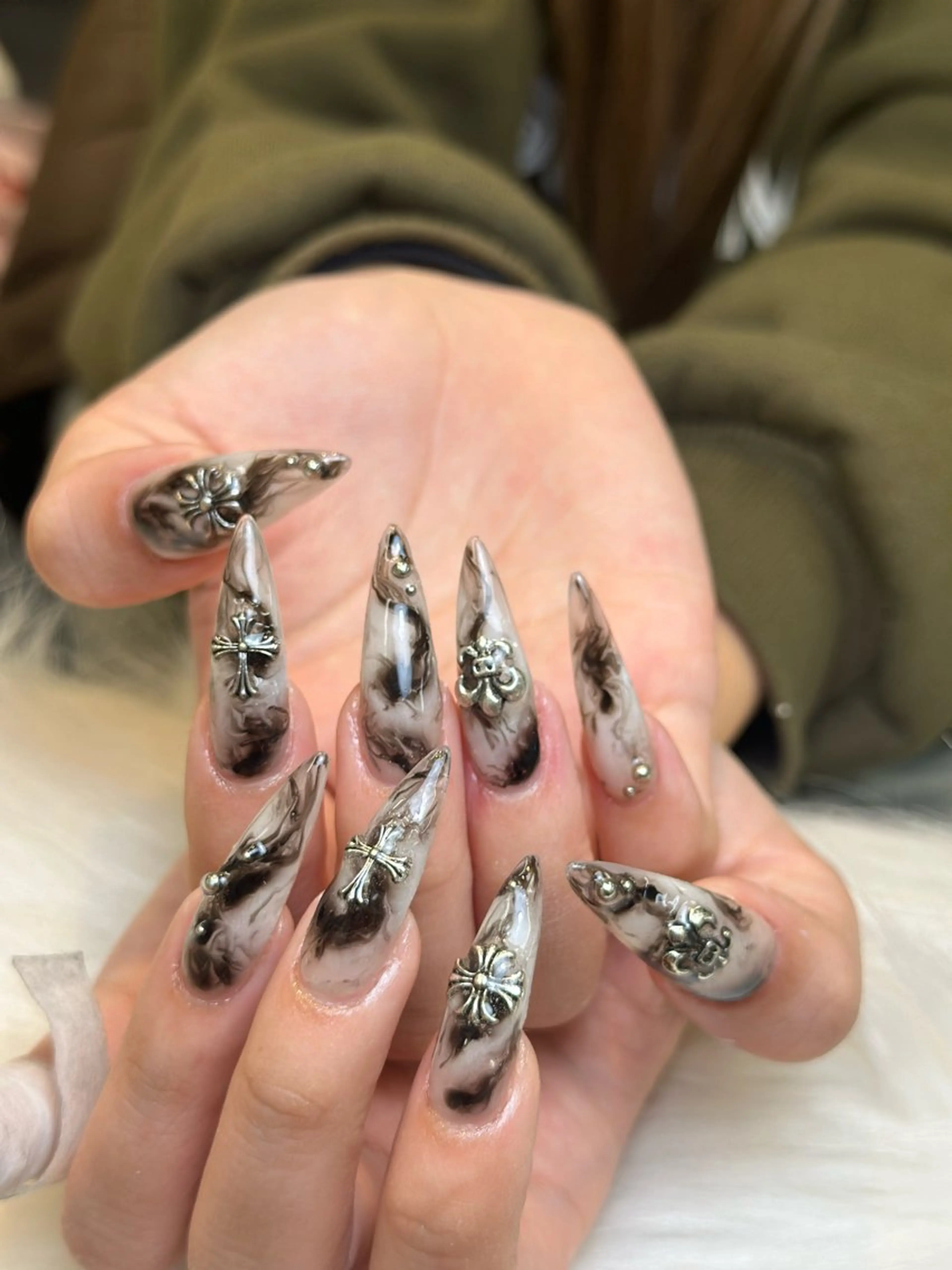 ネイル フレンチネイル グラデーション 韓国ネイル マグネットネイル シンプルネイル ハンドネイル CoMo Nailのネイルデザイン
