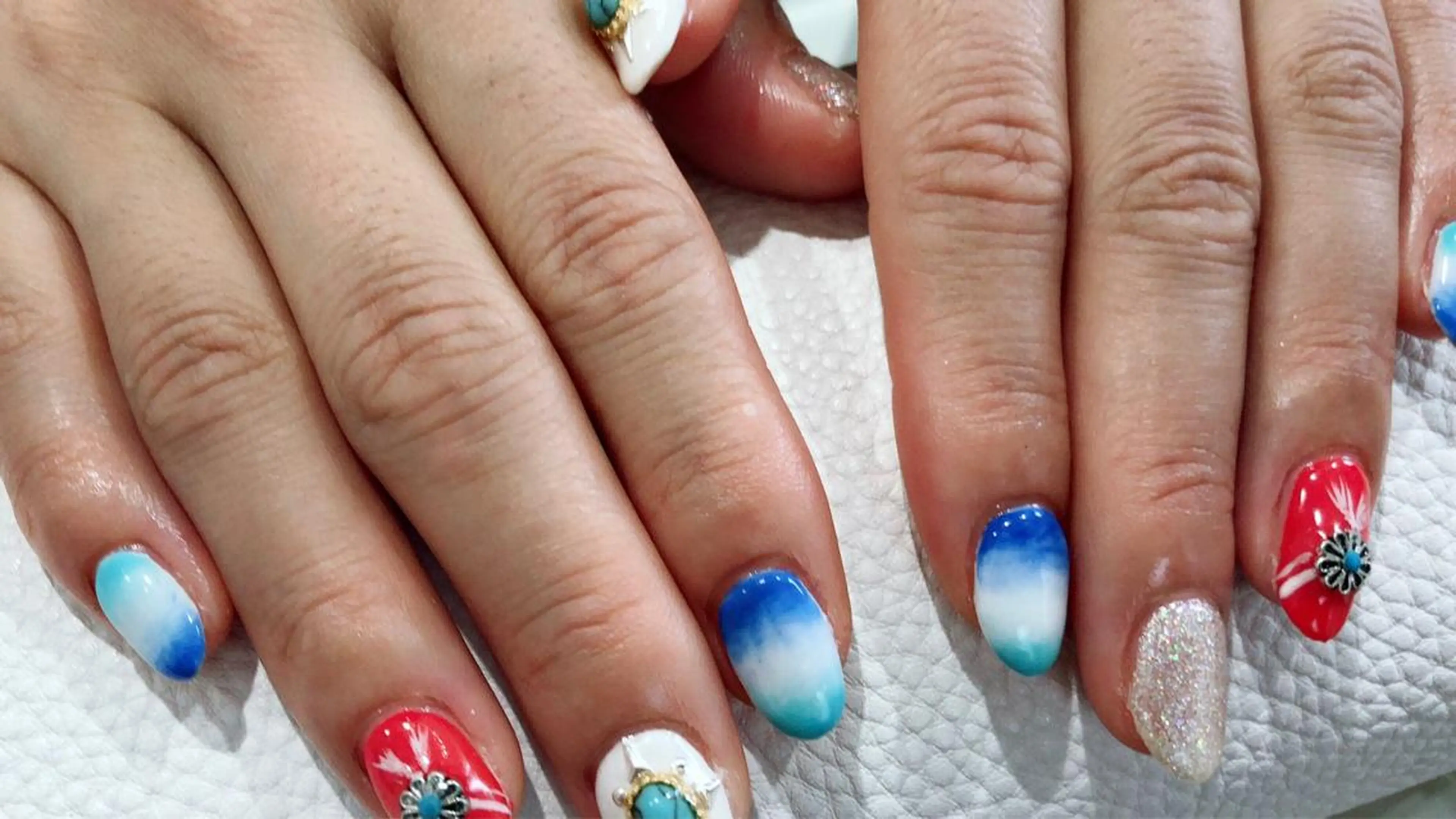 ネイル ハンドネイル J. NAILのネイルデザイン