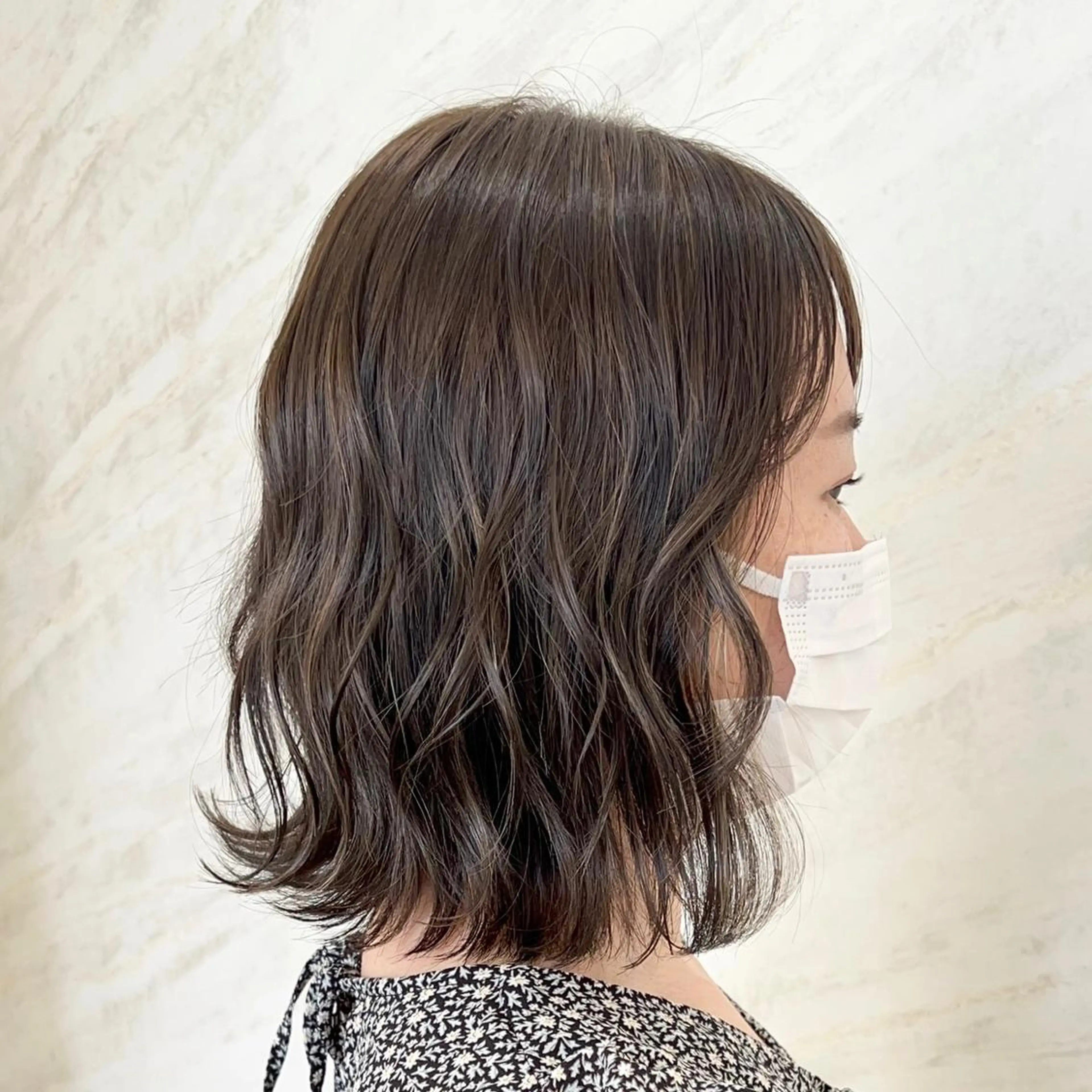ミディアム カラー 顔周りカット/透明感 カラー🤍大塚蛍のヘアスタイル