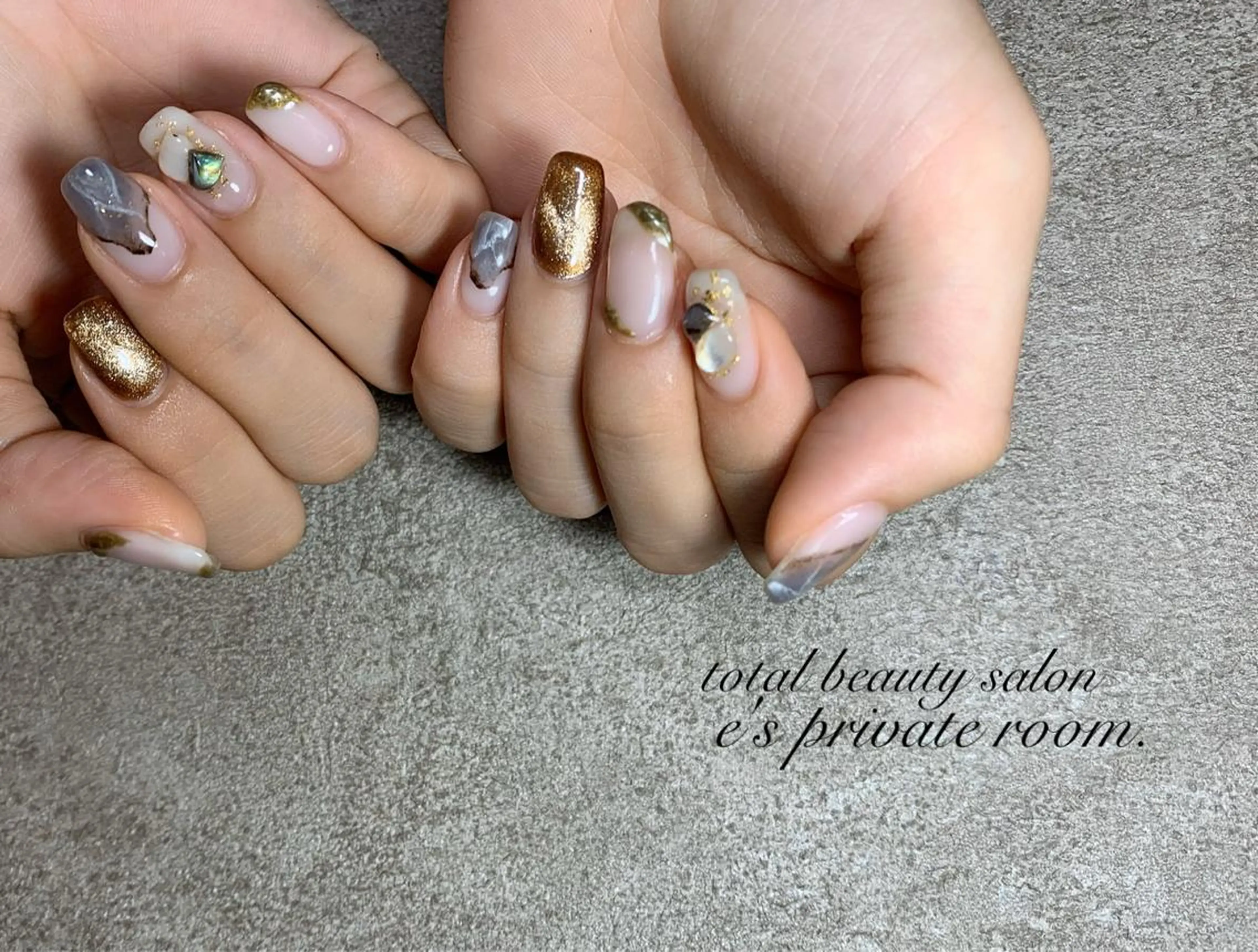 ネイル LAVISH nail salonのネイルデザイン