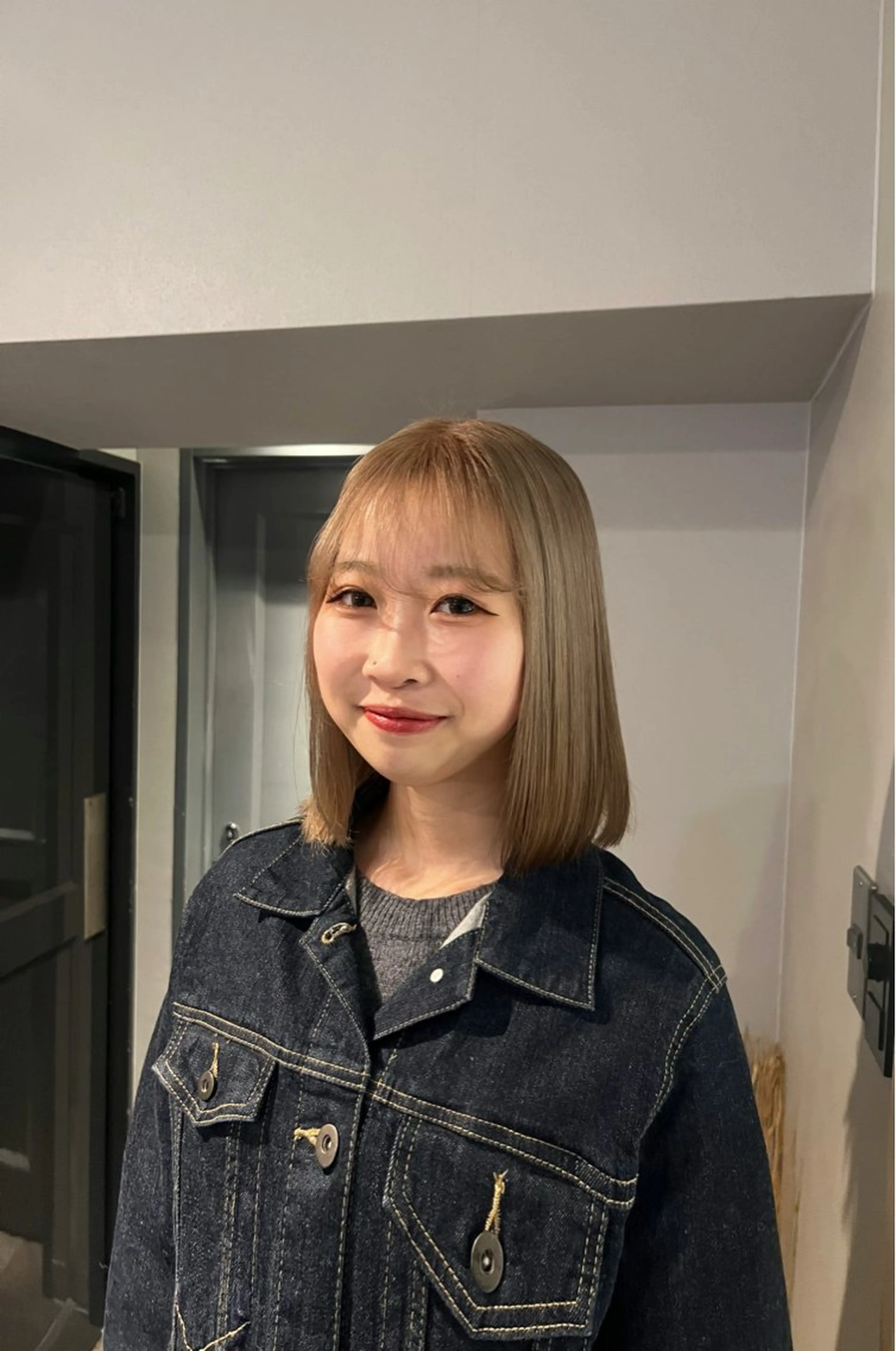 ミディアム カラー ベージュカラー 北見 桃夏のヘアスタイル