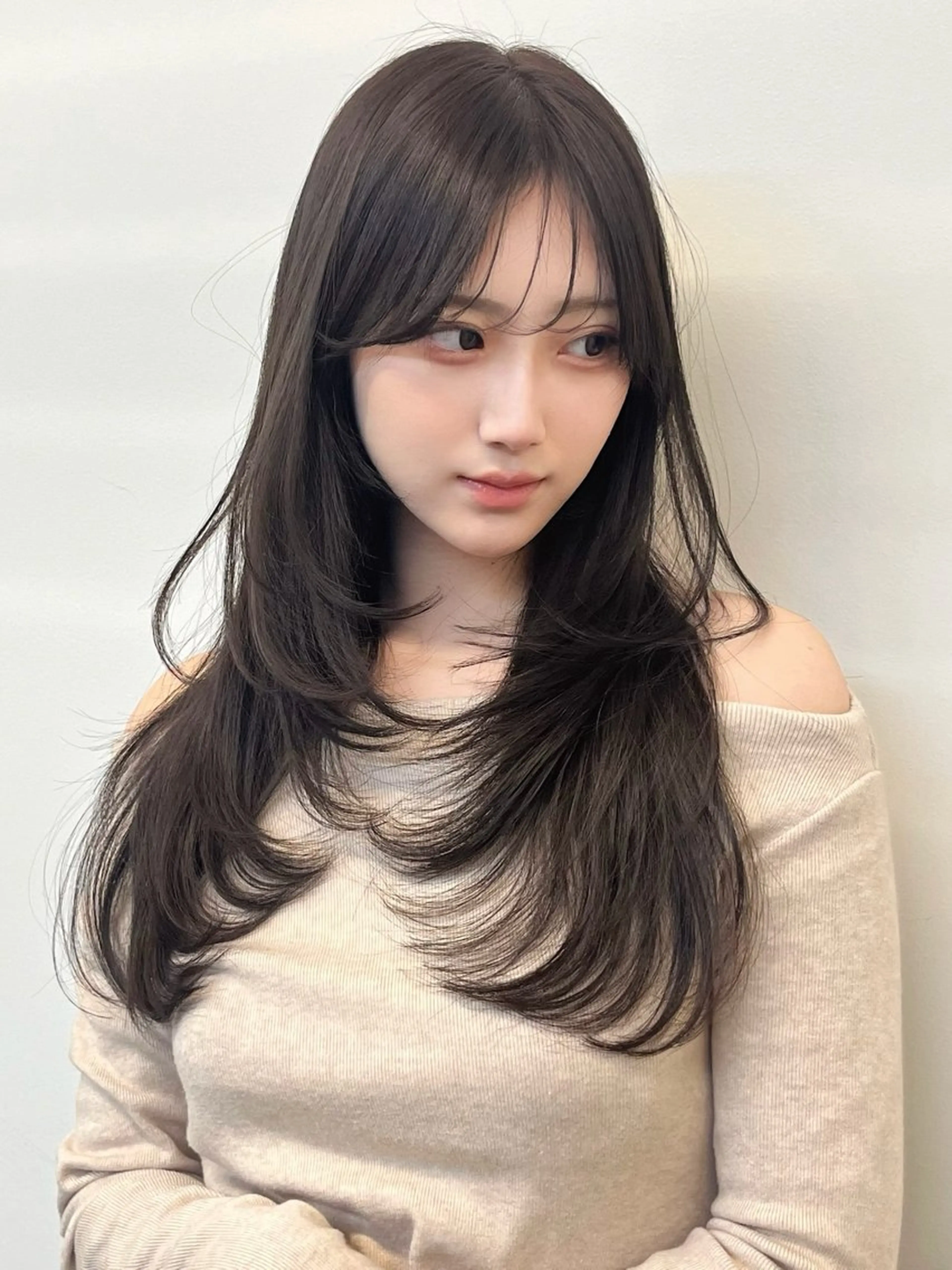 セミロング カラー 透明感カラー ダブルカラー 顔まわりレイヤー 韓国風ヘア レイヤーカット 大宮レイヤーカット ハッシュ　柏崎颯刀のヘアスタイル