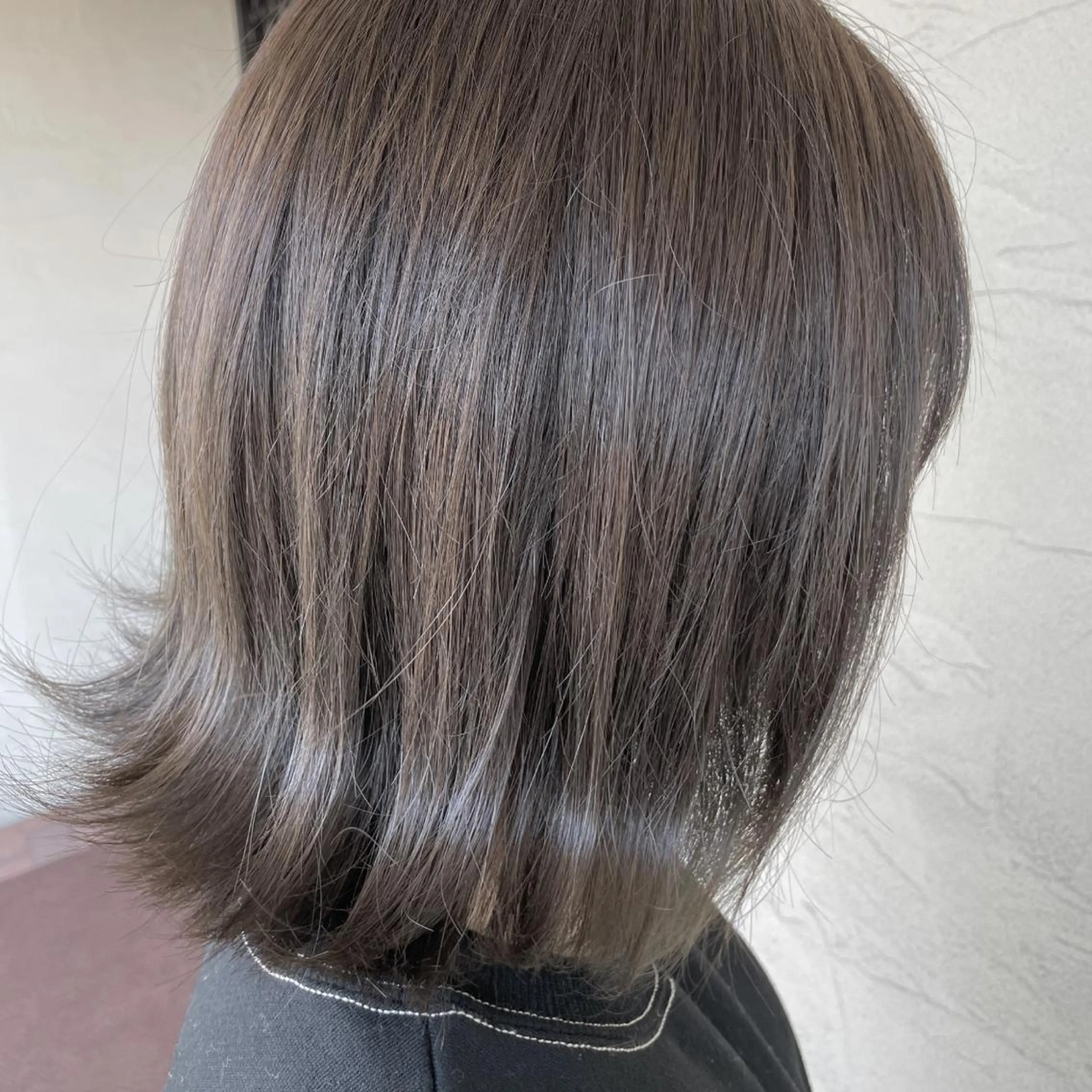 ミディアム 奥村 紘のヘアスタイル