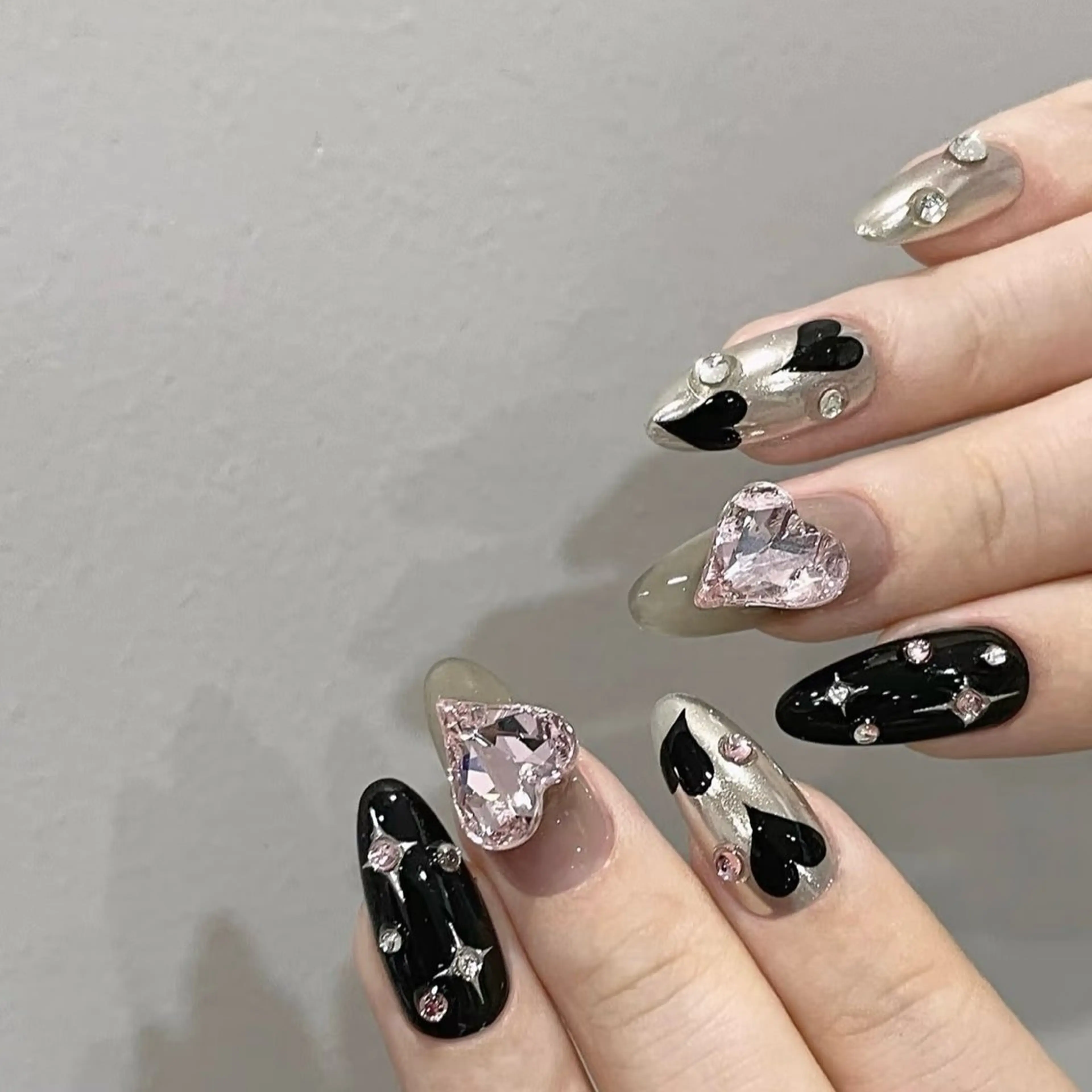 ネイル Mi miaのマツエク・マツパデザイン