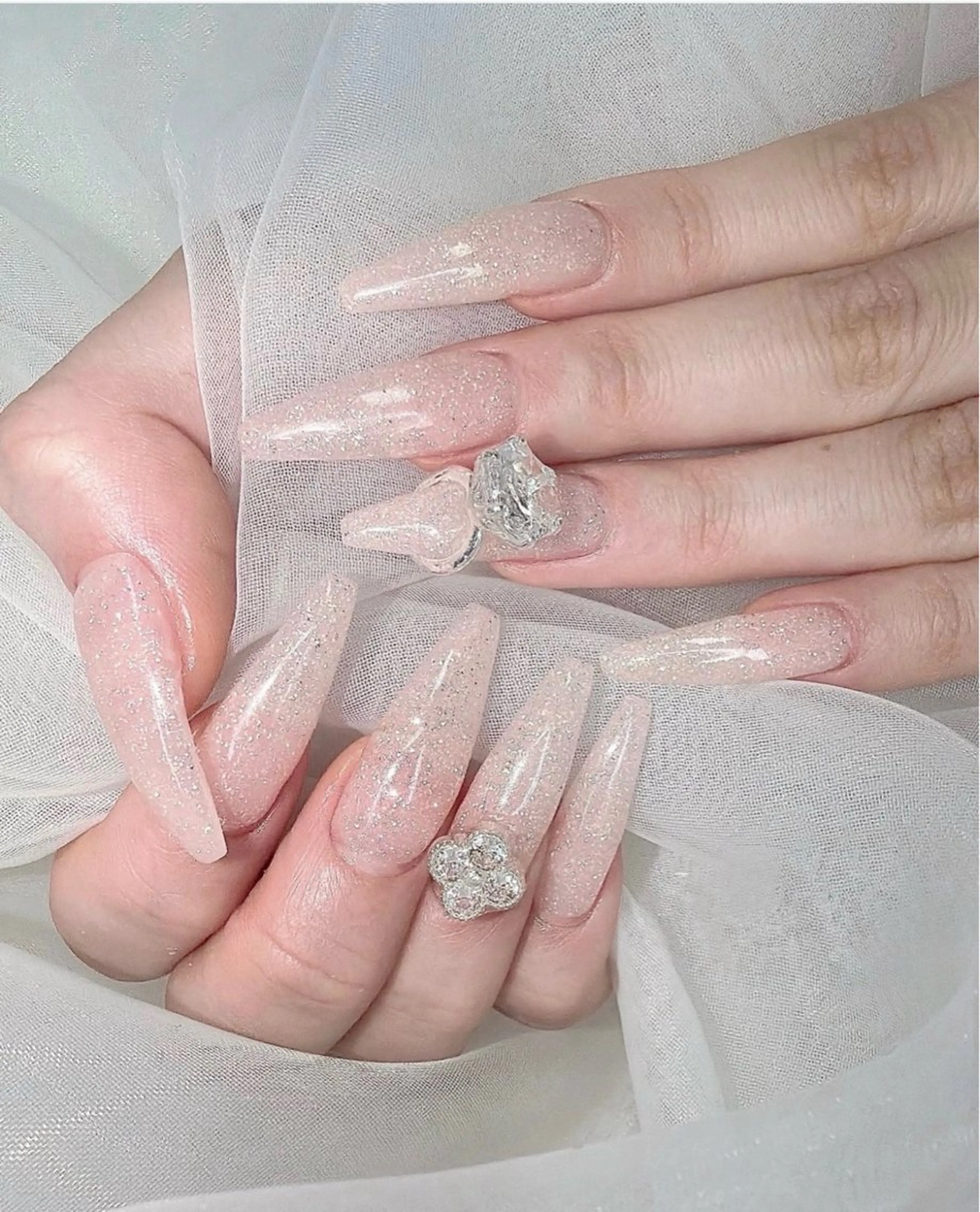 ネイル 長さ出し フレンチネイル 韓国ネイル レース マグネットネイル ハンドネイル 波 なみのネイルデザイン