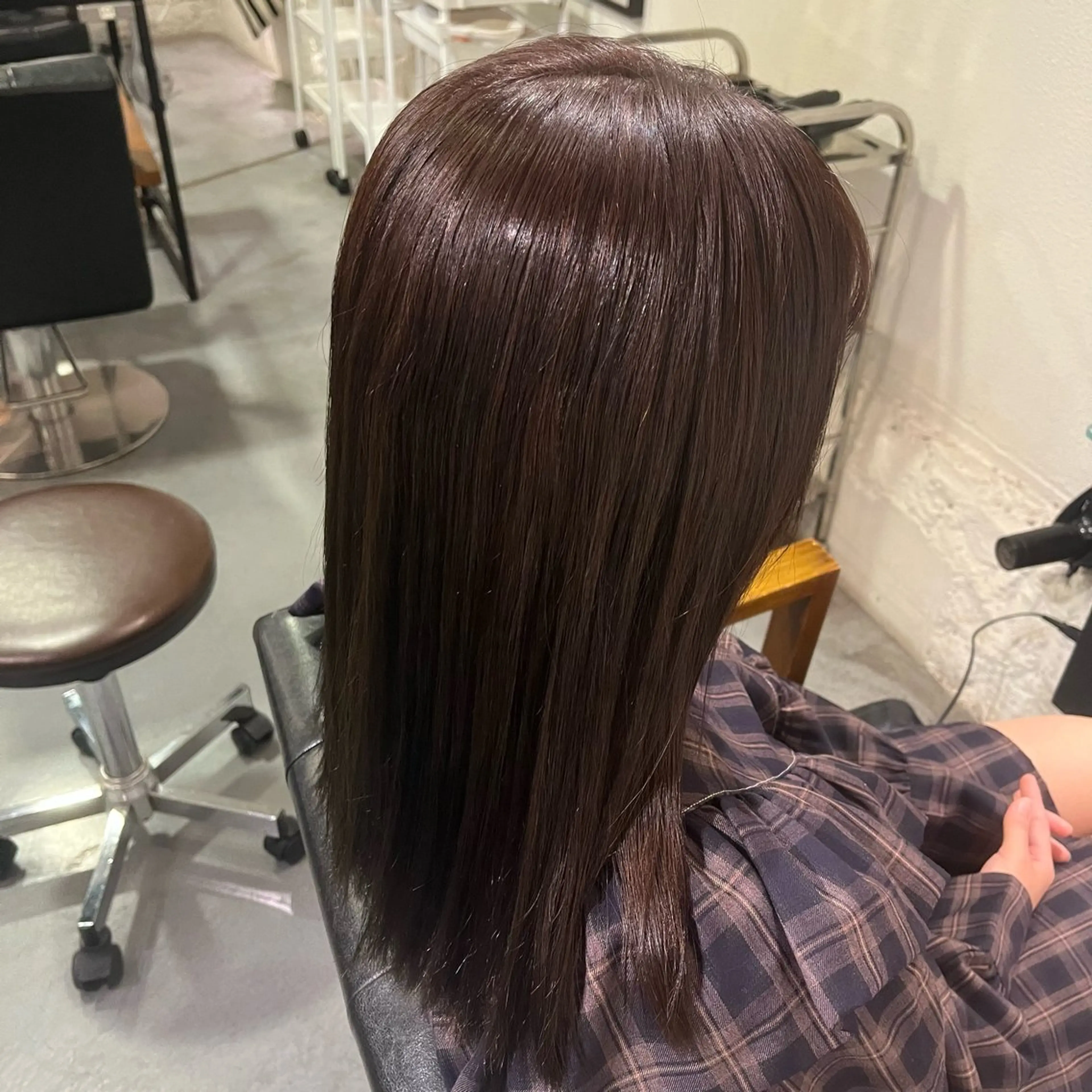 ロング チョコレートブラウン ヘアカラー 顔周りカット/ 透明感カラー/ユナのヘアスタイル