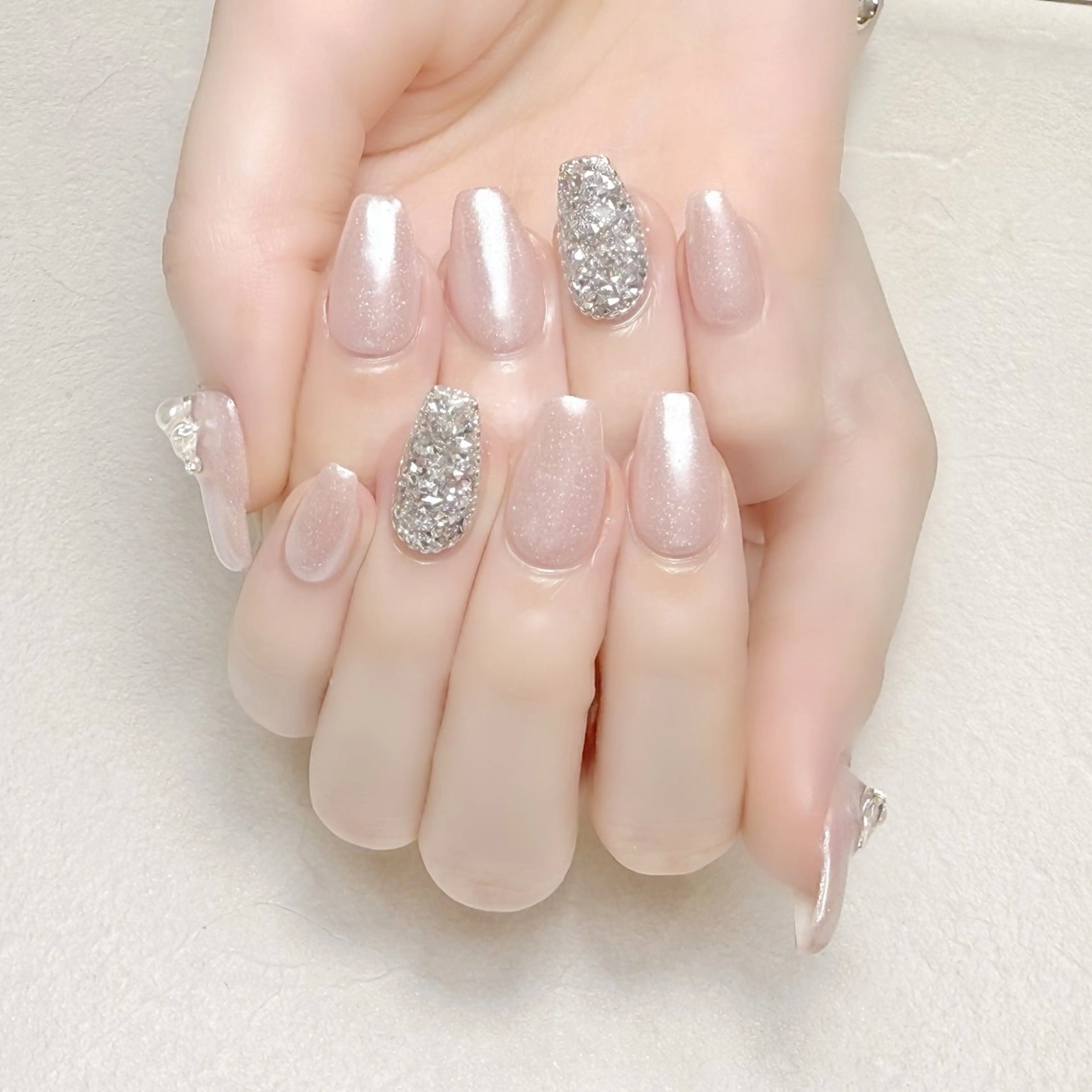ネイル オーロラネイル ラメ(グリッター) 春ネイル rouse nail RISATOのネイルデザイン