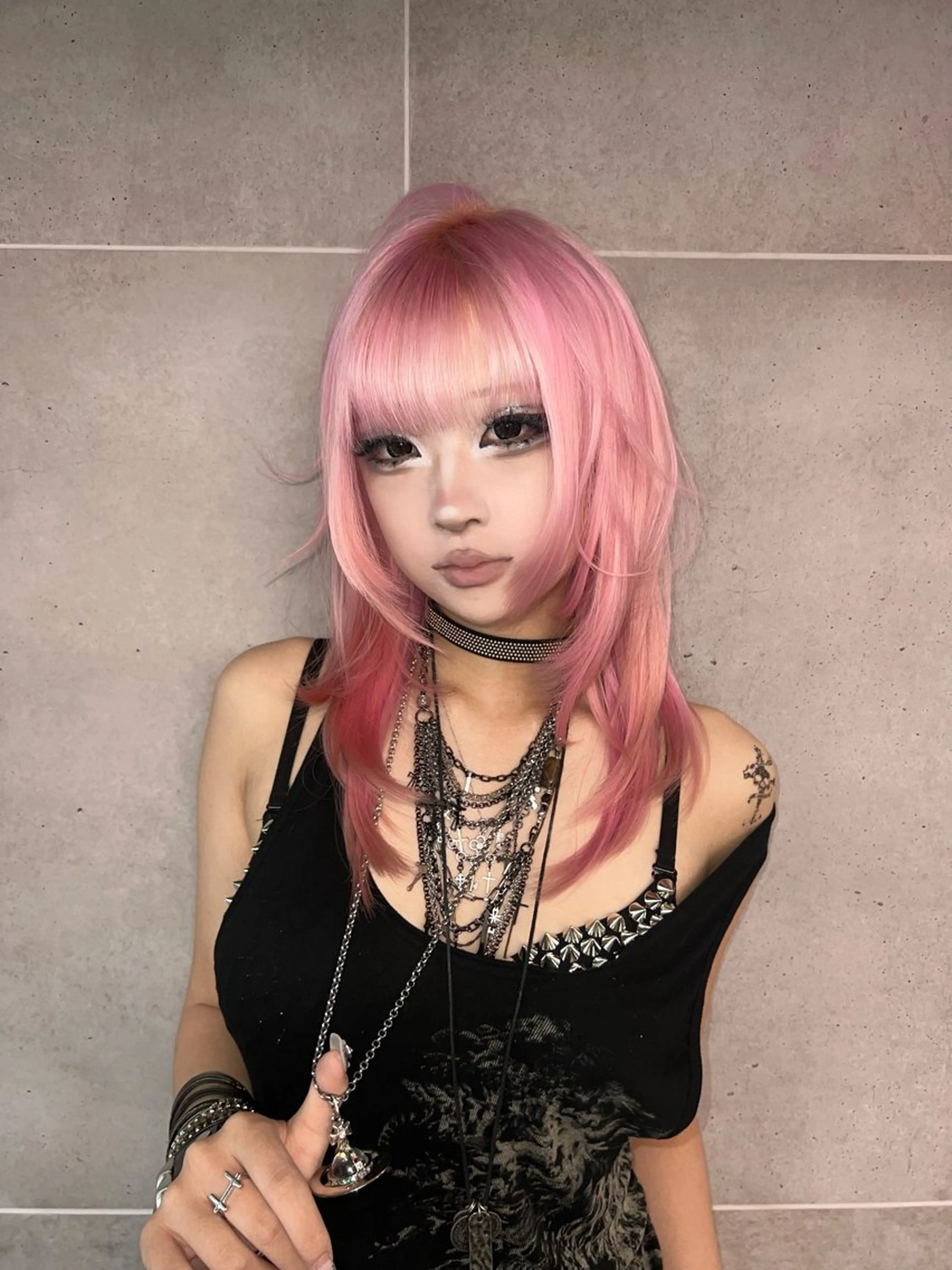 セミロング ヘアカラー AIRA/ブリーチ /透明感カラーのヘアスタイル