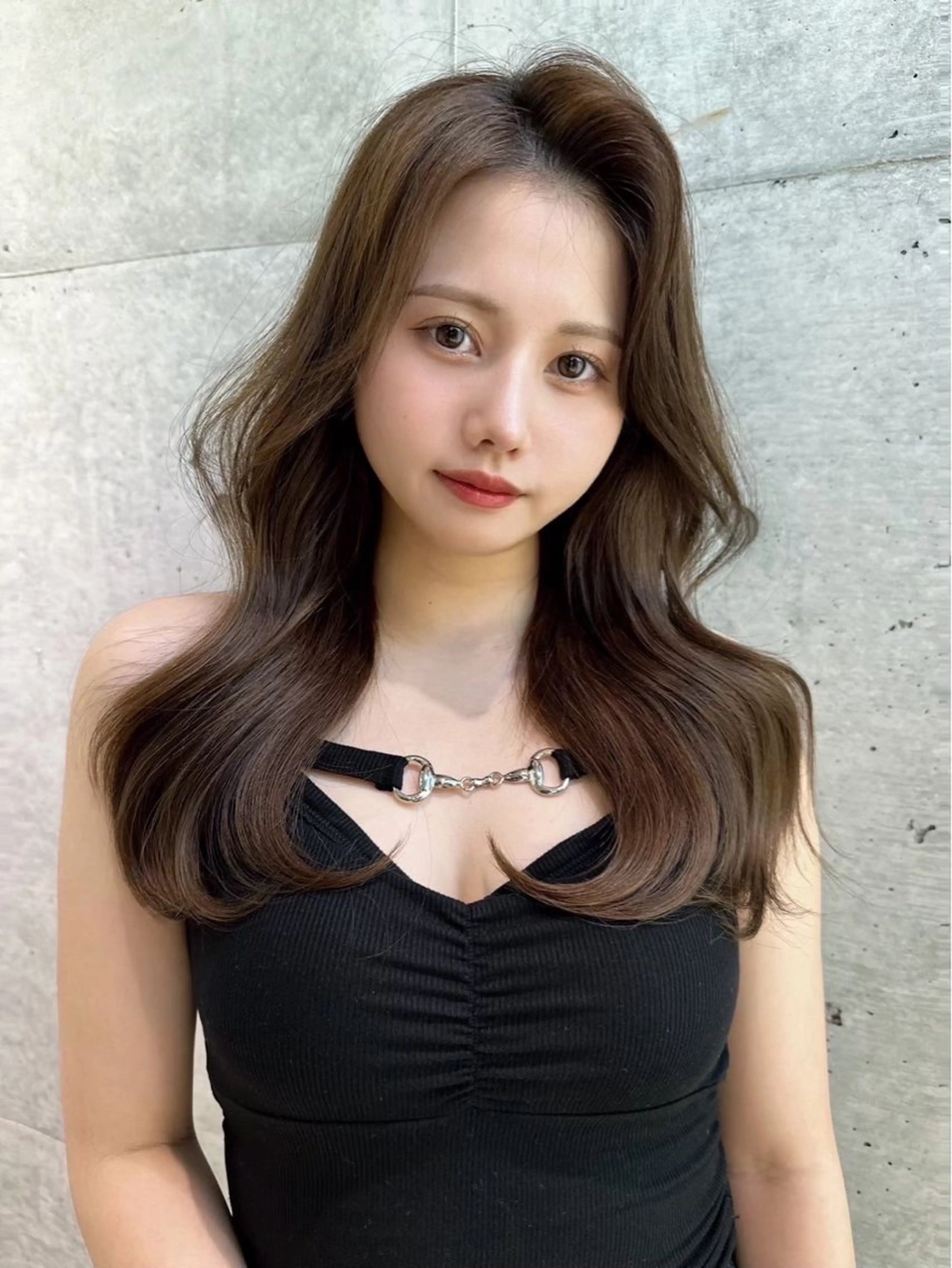 ロング ヘアアレンジ くびれヘア 韓国風ヘア yui🎀ブリーチ なしベージュ／博多のヘアスタイル