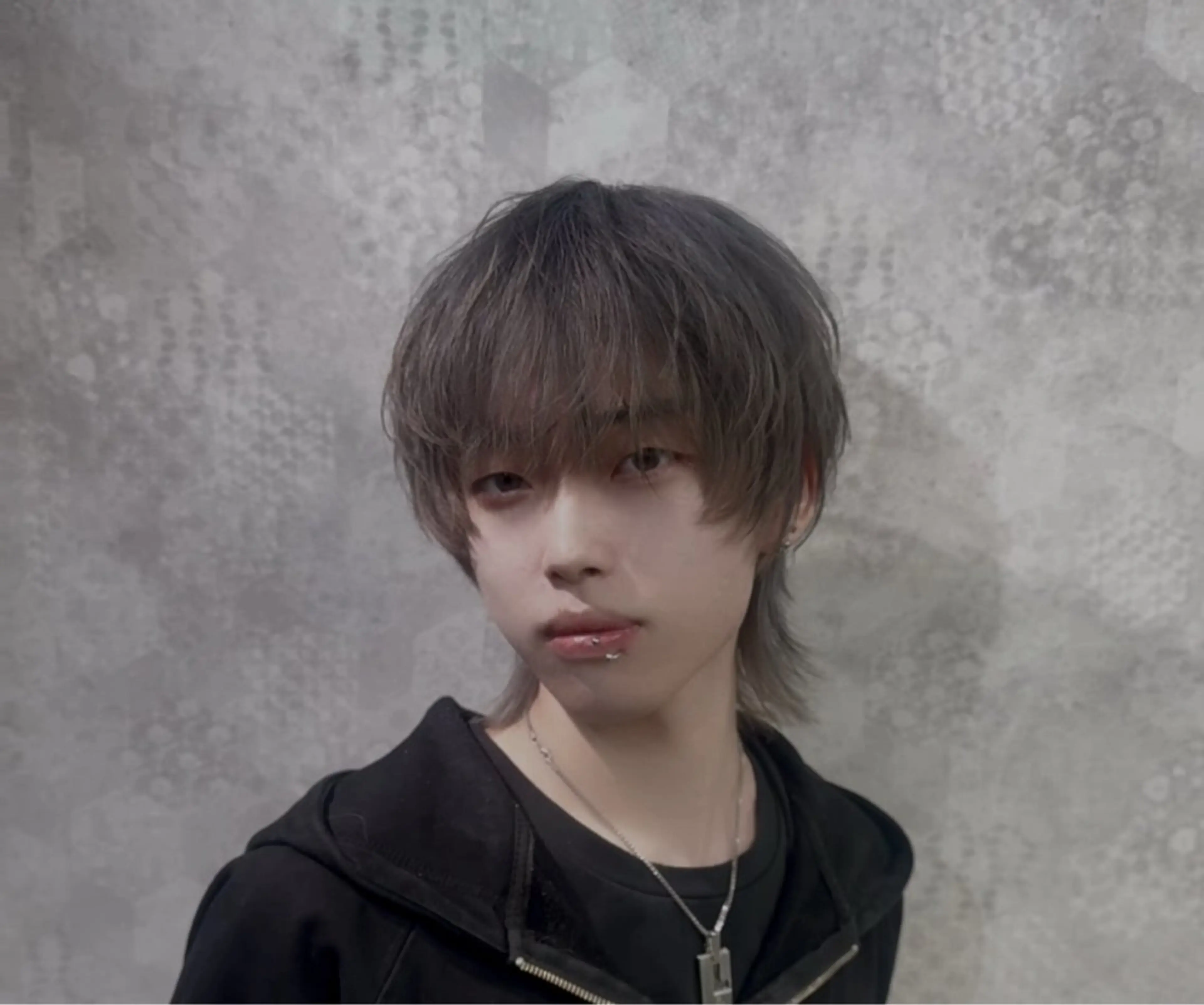 カラー メンズ メンズウルフカット ウルフカット ウルフレイヤー 佐々木 哲太のヘアスタイル