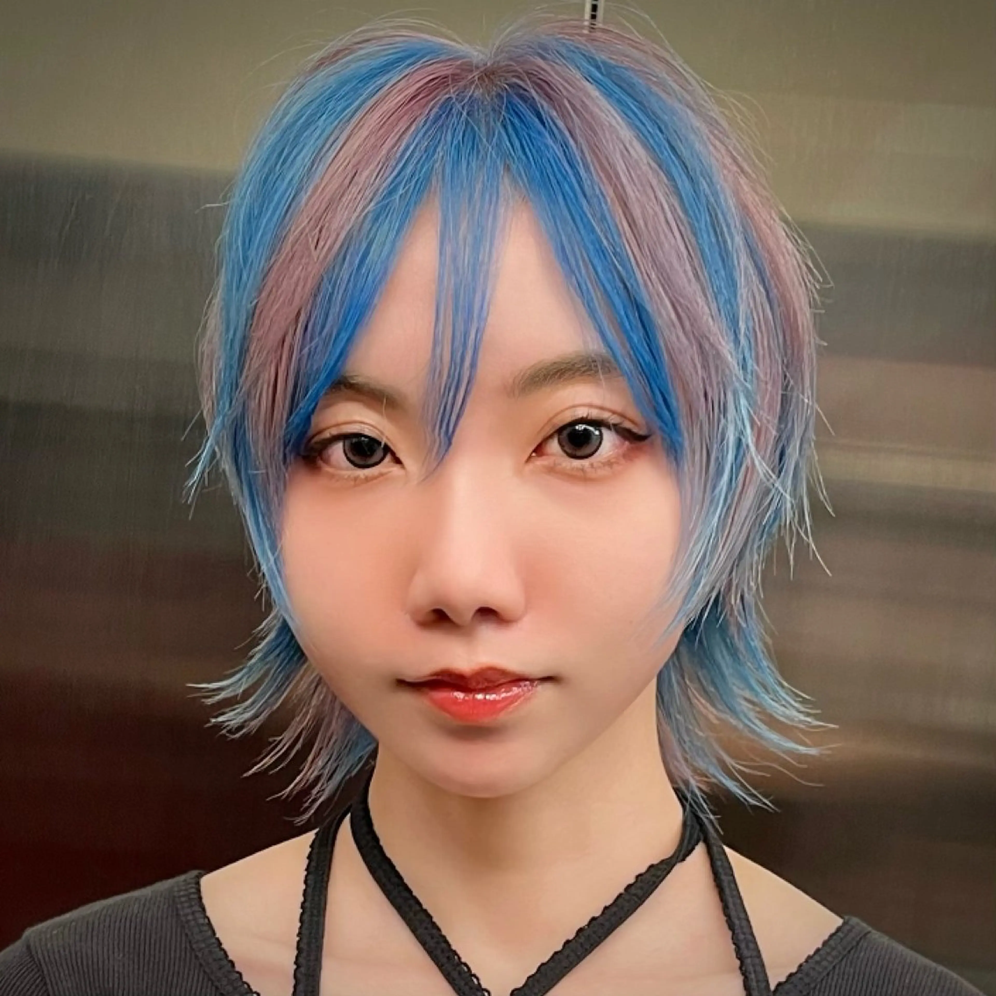 カラー カット ヘアカラー トリートメント ウルフ/レイヤー/ ブリーチカラーのヘアスタイル