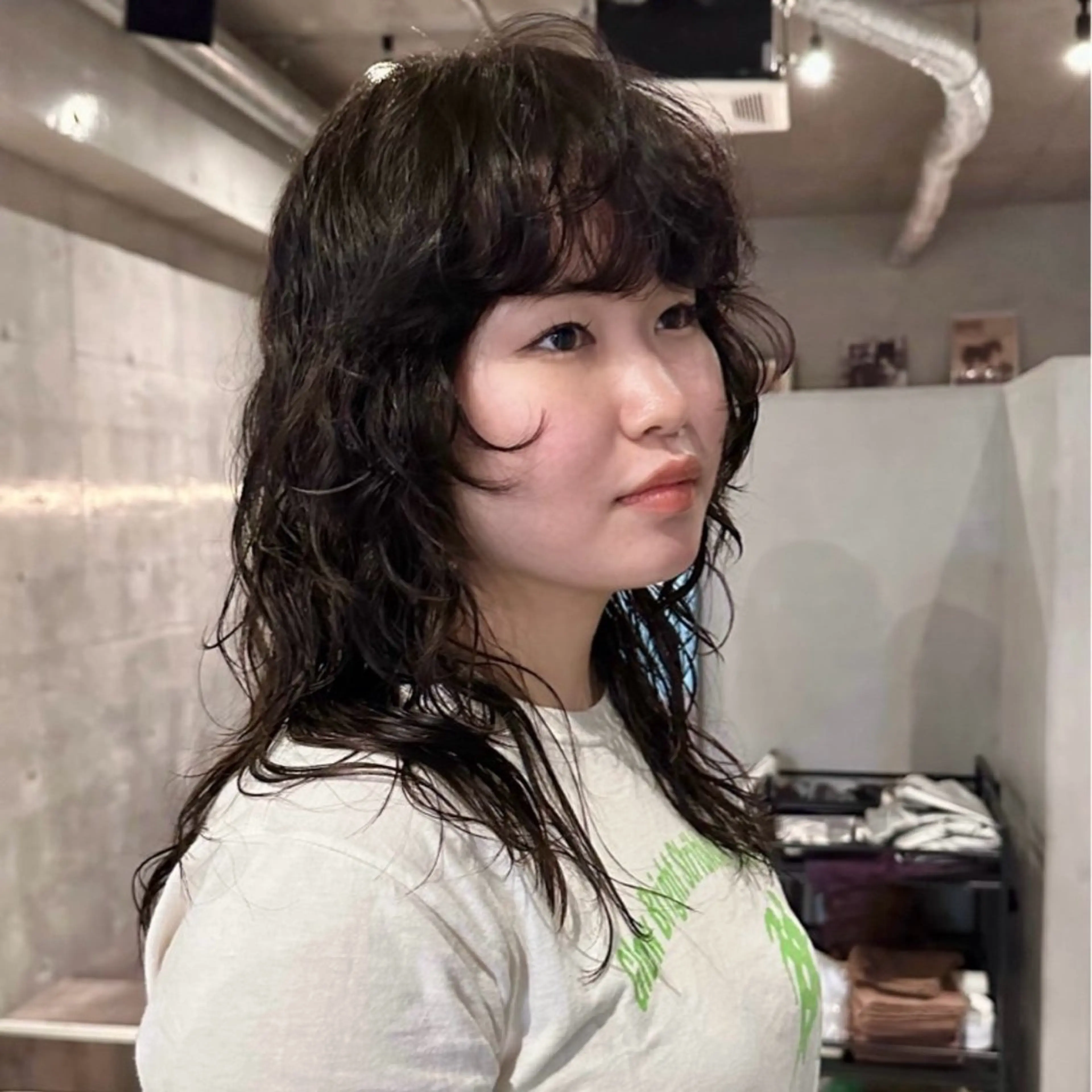 セミロング パーマ 前野 日奈のヘアスタイル