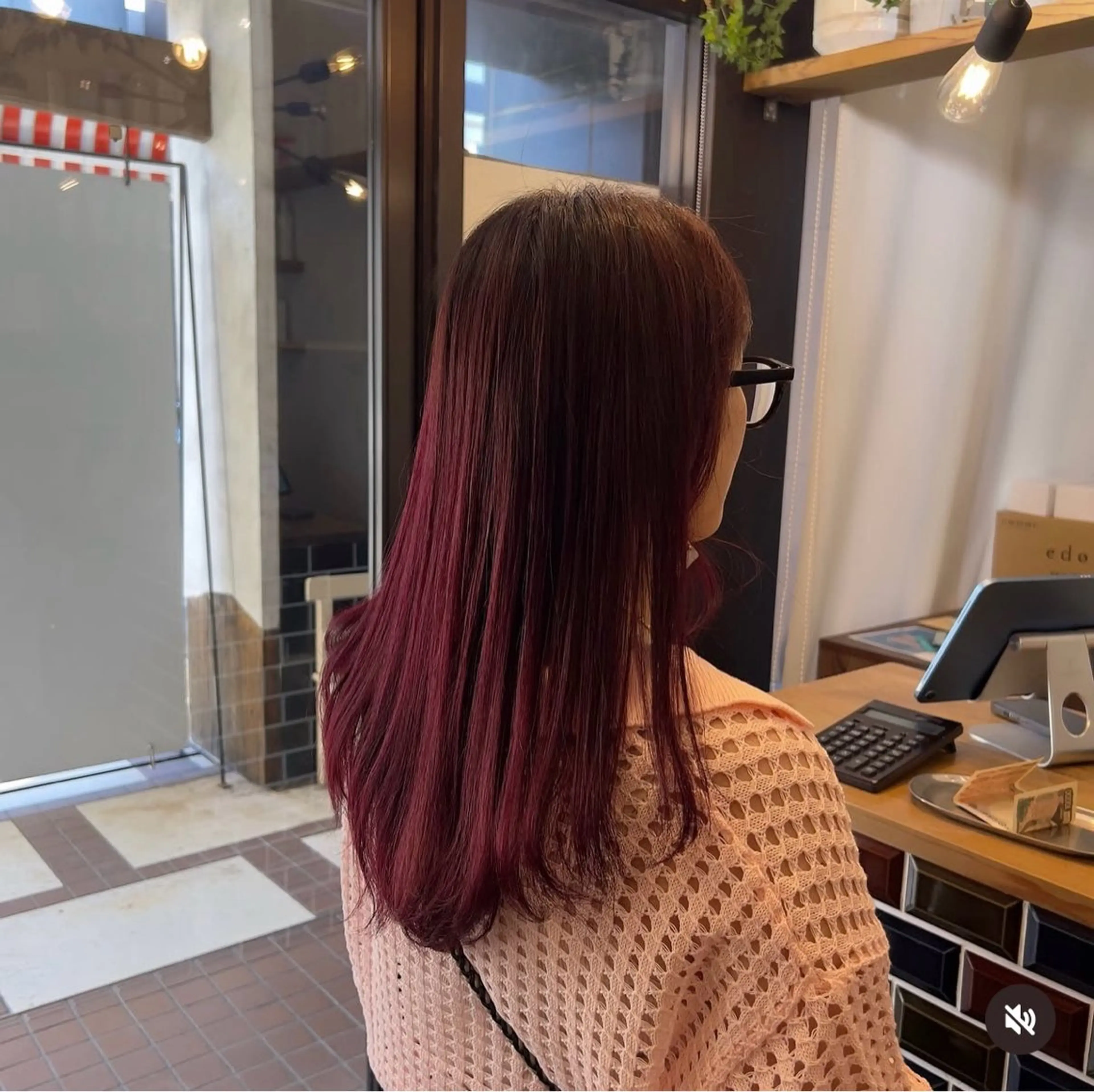 カラー ボルドーカラー nendo kanaのヘアスタイル