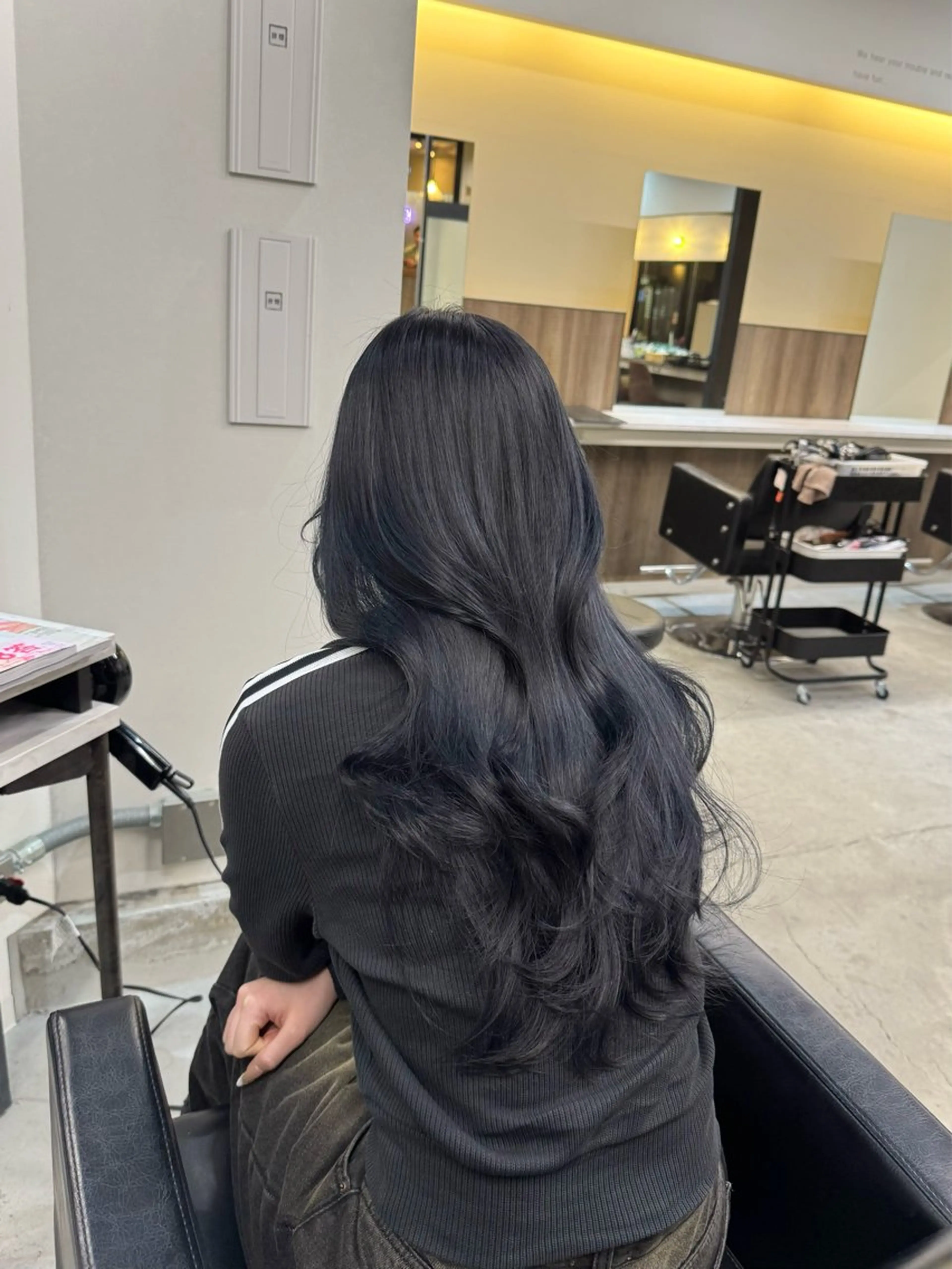 ロング カラー ヘアカラー トリートメント 韓国ヘア🇰🇷 YUKINAのヘアスタイル