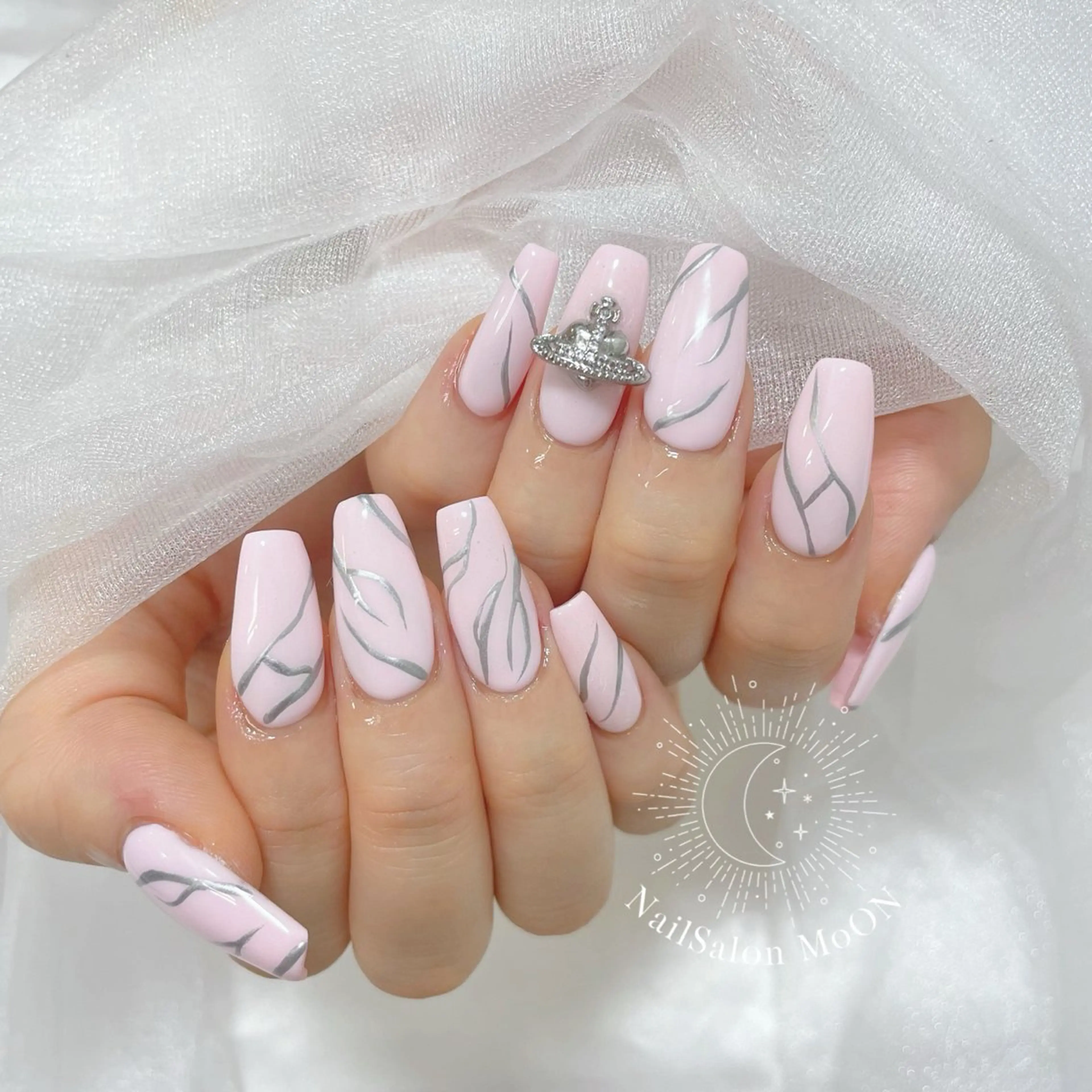 ネイル MoON...❤︎ MeGuのネイルデザイン