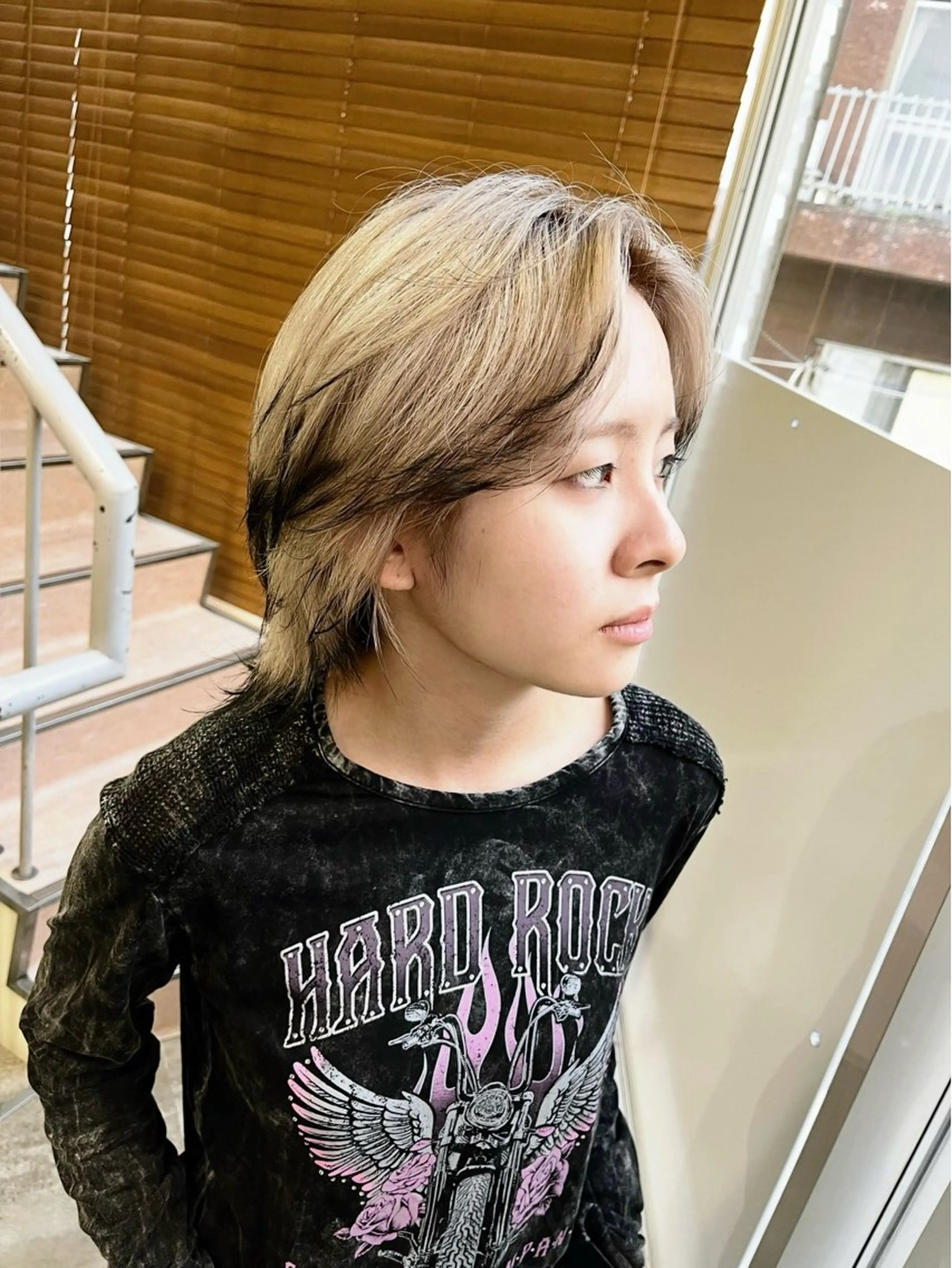 ショート ショートヘア ウルフカット ✨レイヤー/柔らかベ ージュ青山✨のヘアスタイル