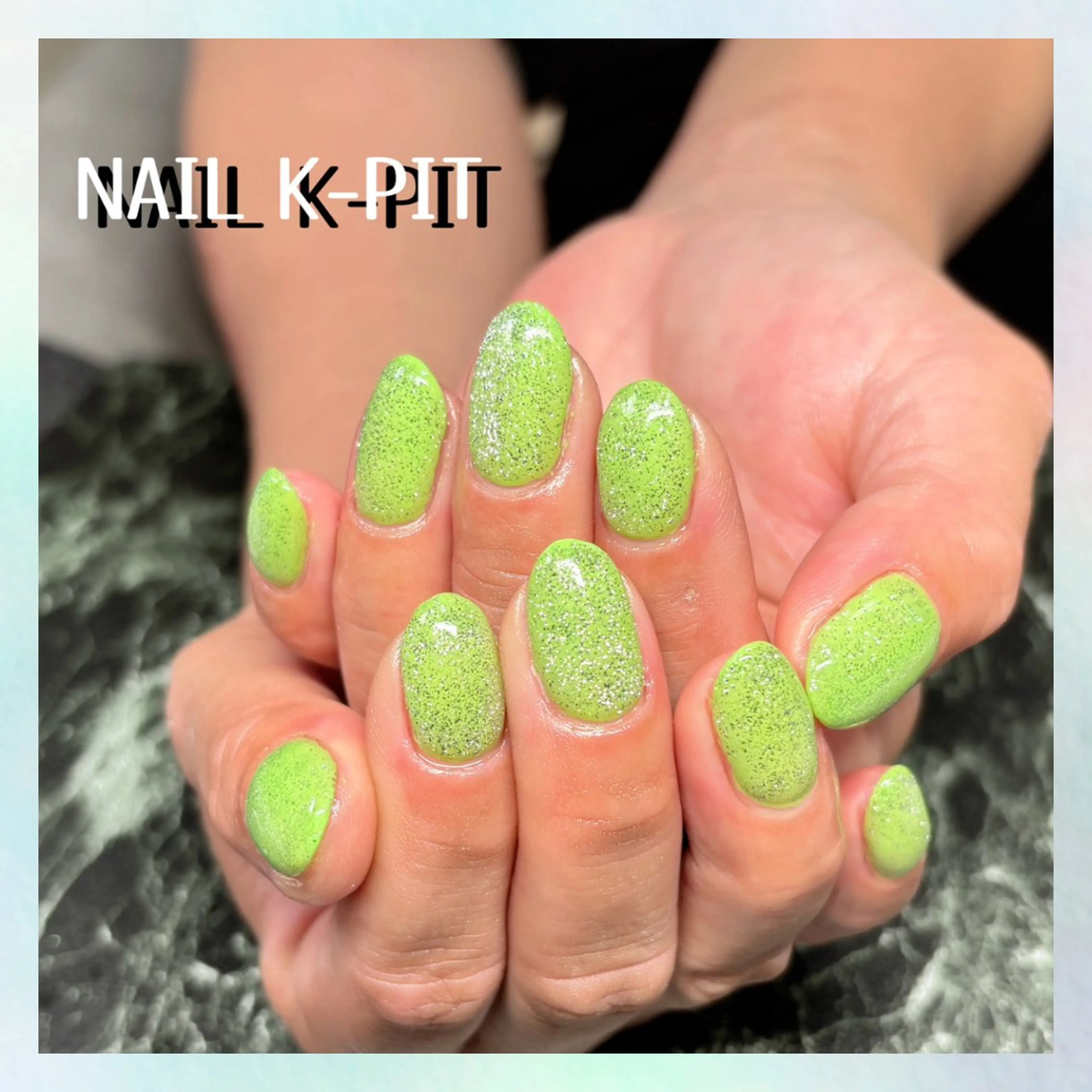 ネイル フラッシュネイル フラッシュマグ グリーン キラキラネイル マグネットネイル ハンドネイル NAIL K-PIT ネイル ケーピットの眉毛・アイブロウイメージ