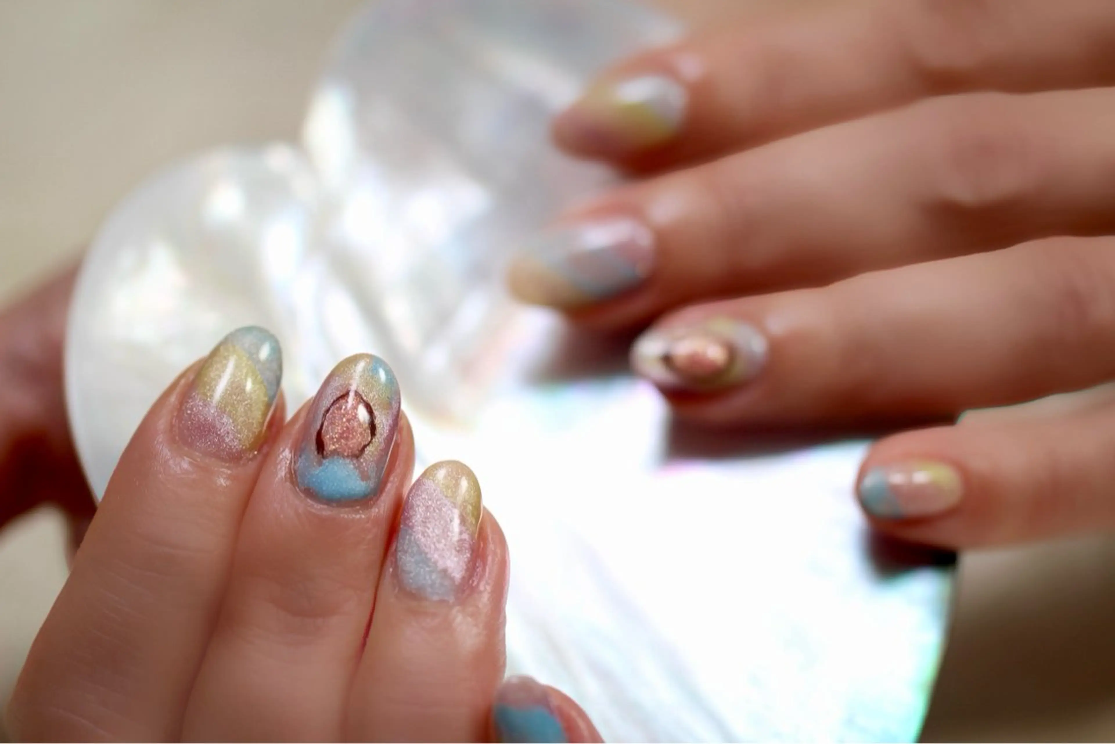 ネイル ジェルネイル マグネットネイル ニュアンスネイル ママリンド　志村坂上店所属・しみ えんのネイルデザイン