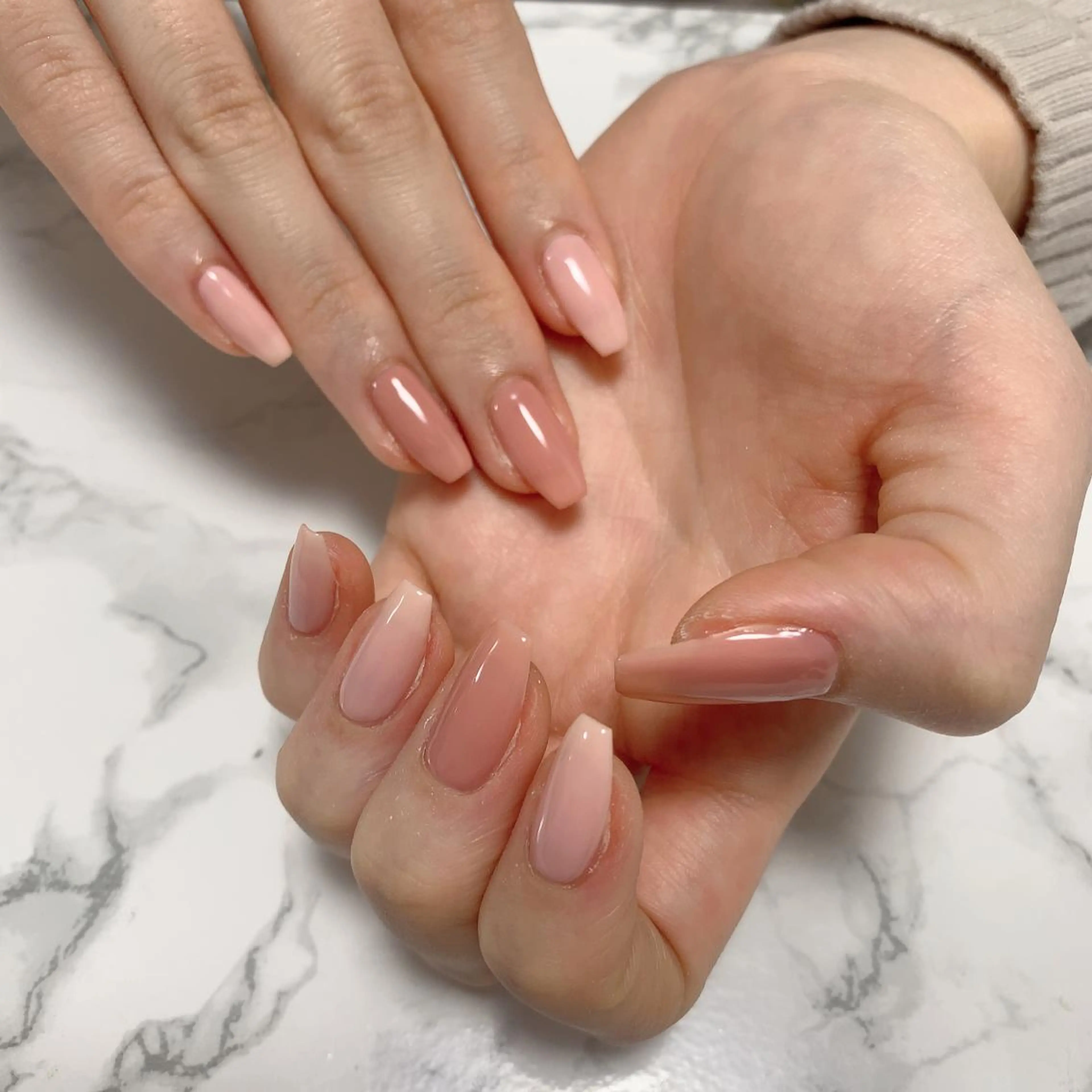 ネイル はな💎ネイル ワンホン、長さ出しのネイルデザイン