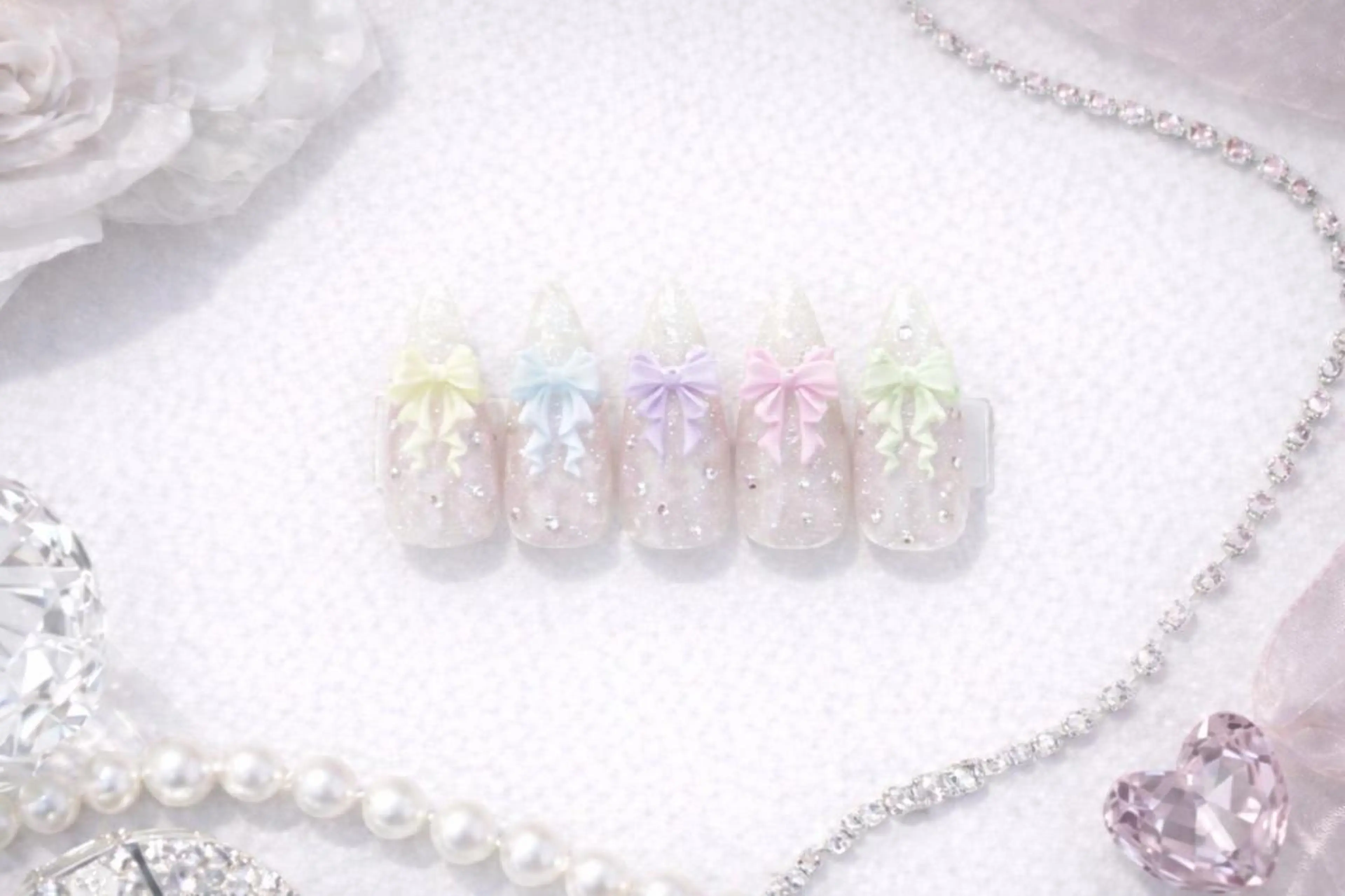 ネイル ❤️💛🩵京橋 痛ネイル⭐️3Dのネイルデザイン