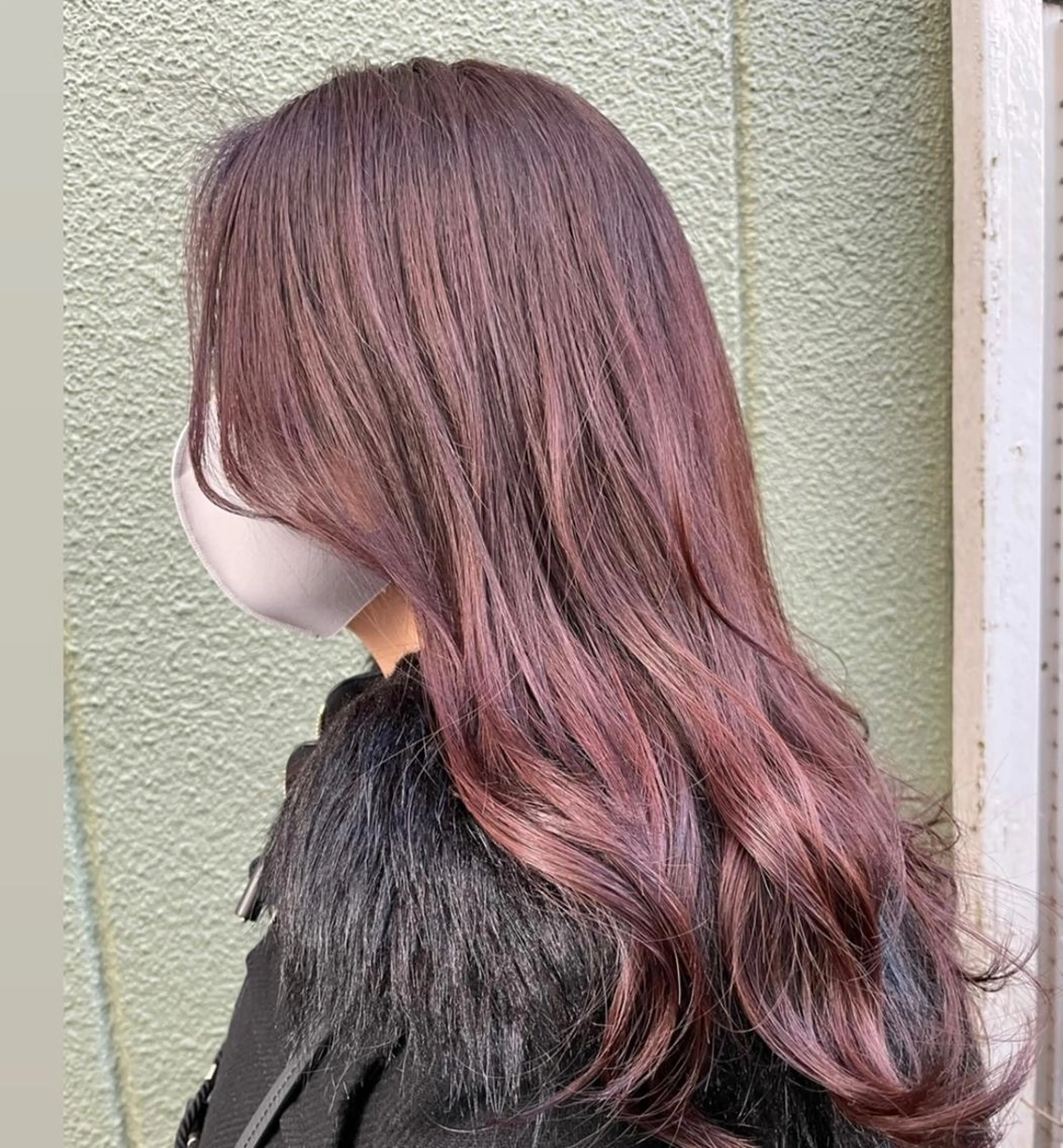 カラー 渡部凌我 小顔ウルフ ハイトーンカラーのヘアスタイル