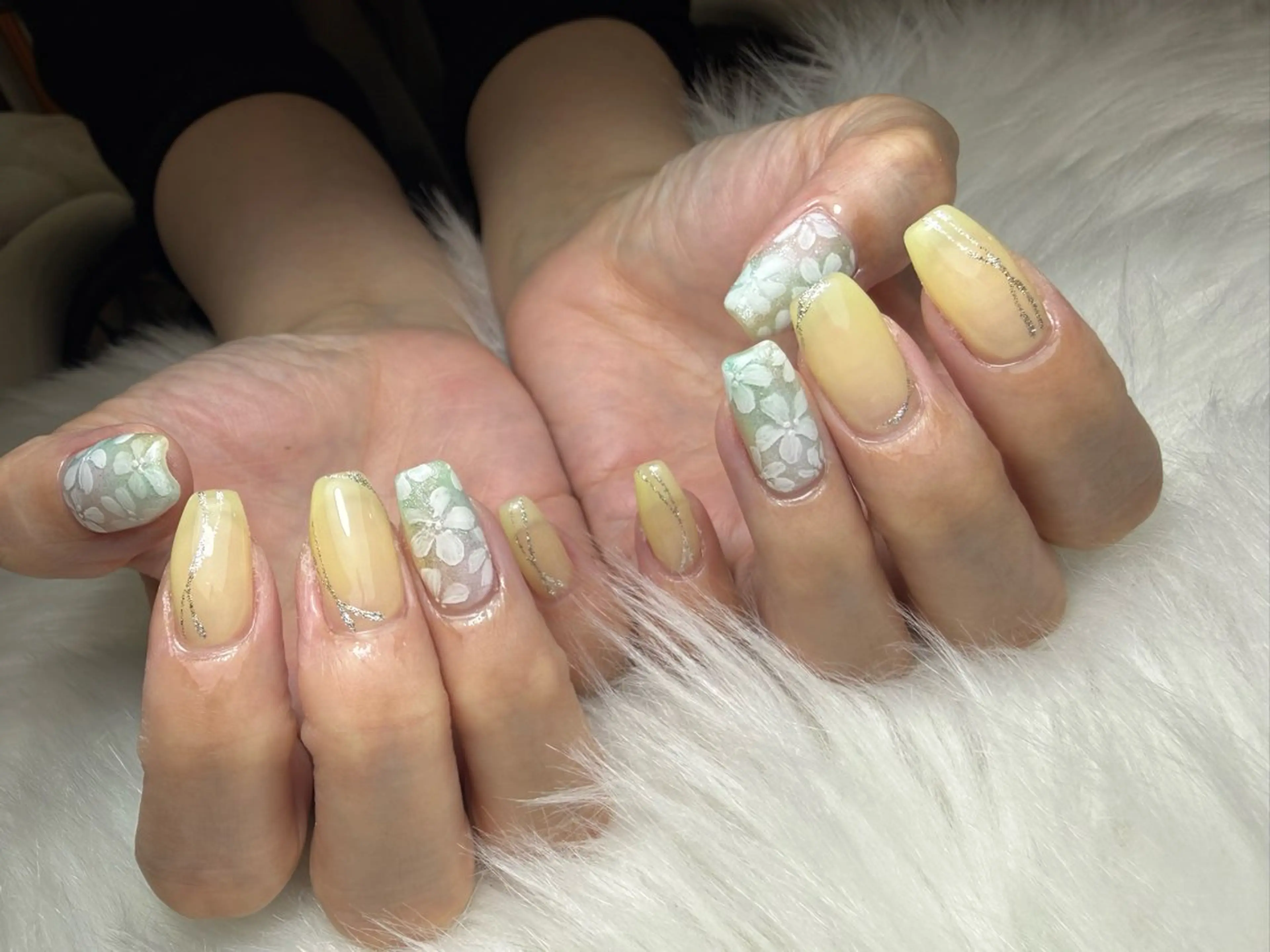 ネイル Li'leaNail AINAのネイルデザイン