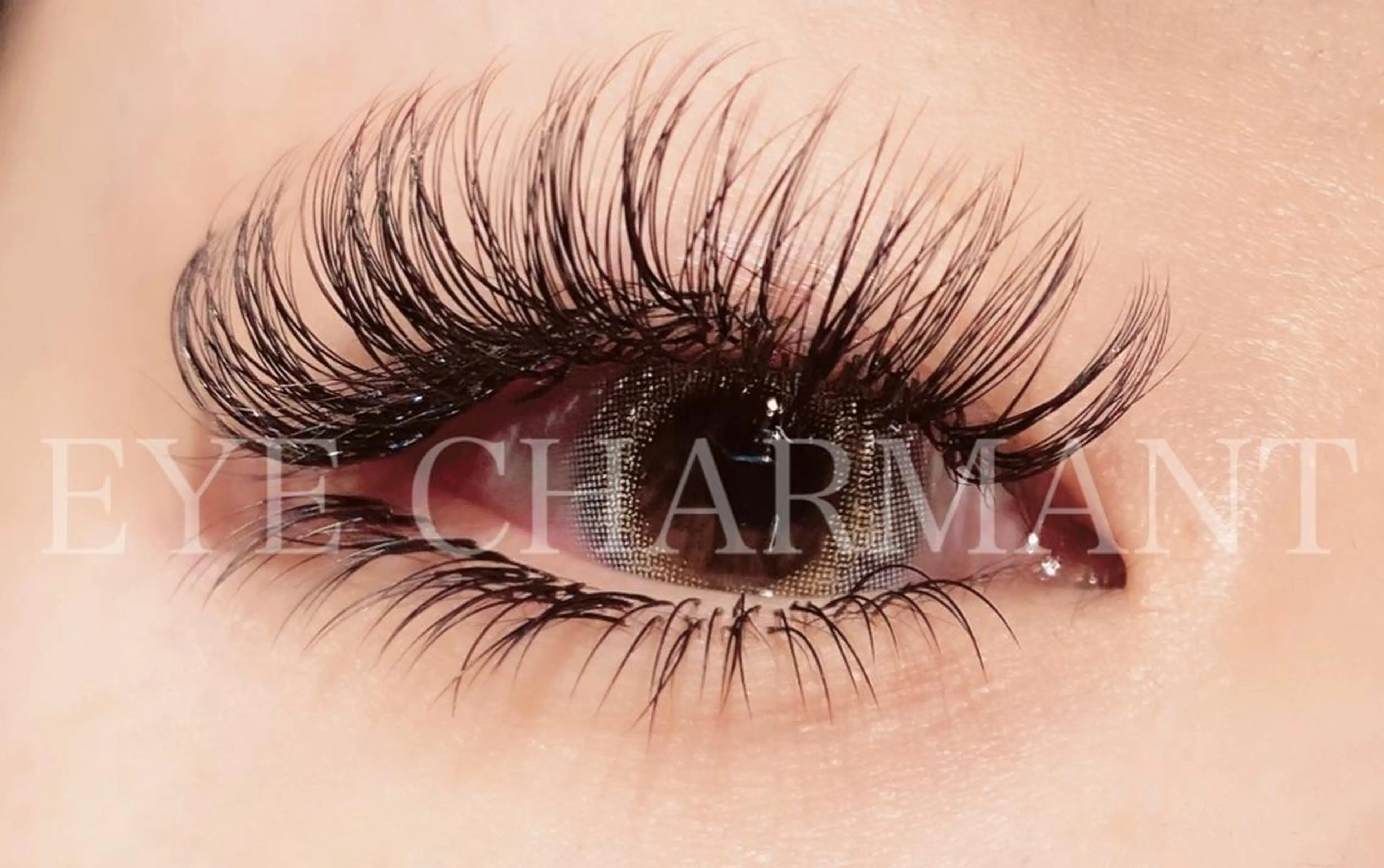 マツエク・マツパ ゴージャス ナチュラル アイデザイナー Key（ケイ）の眉毛・アイブロウイメージ