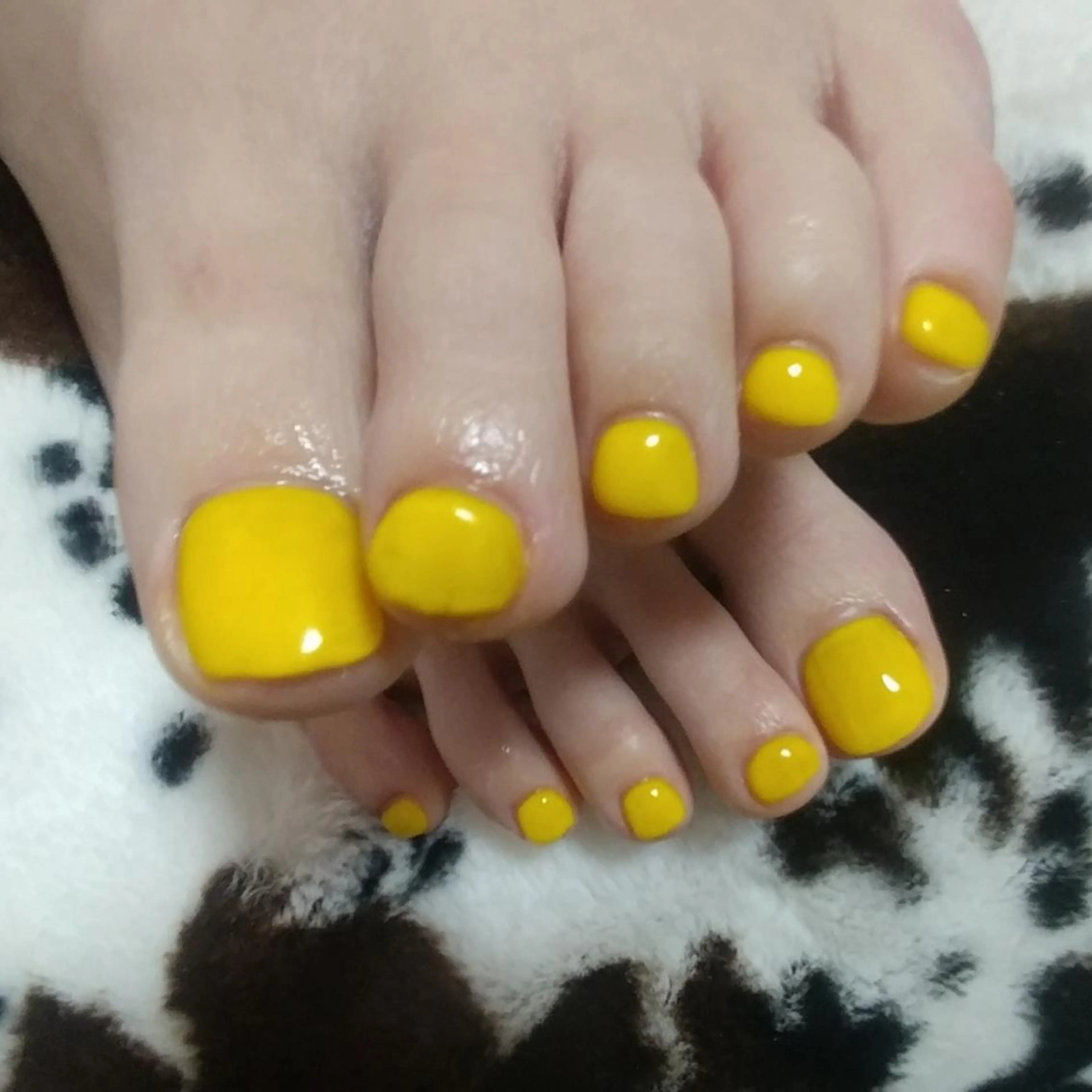 フットネイル☆１カラー☆甘皮処理込みの写真