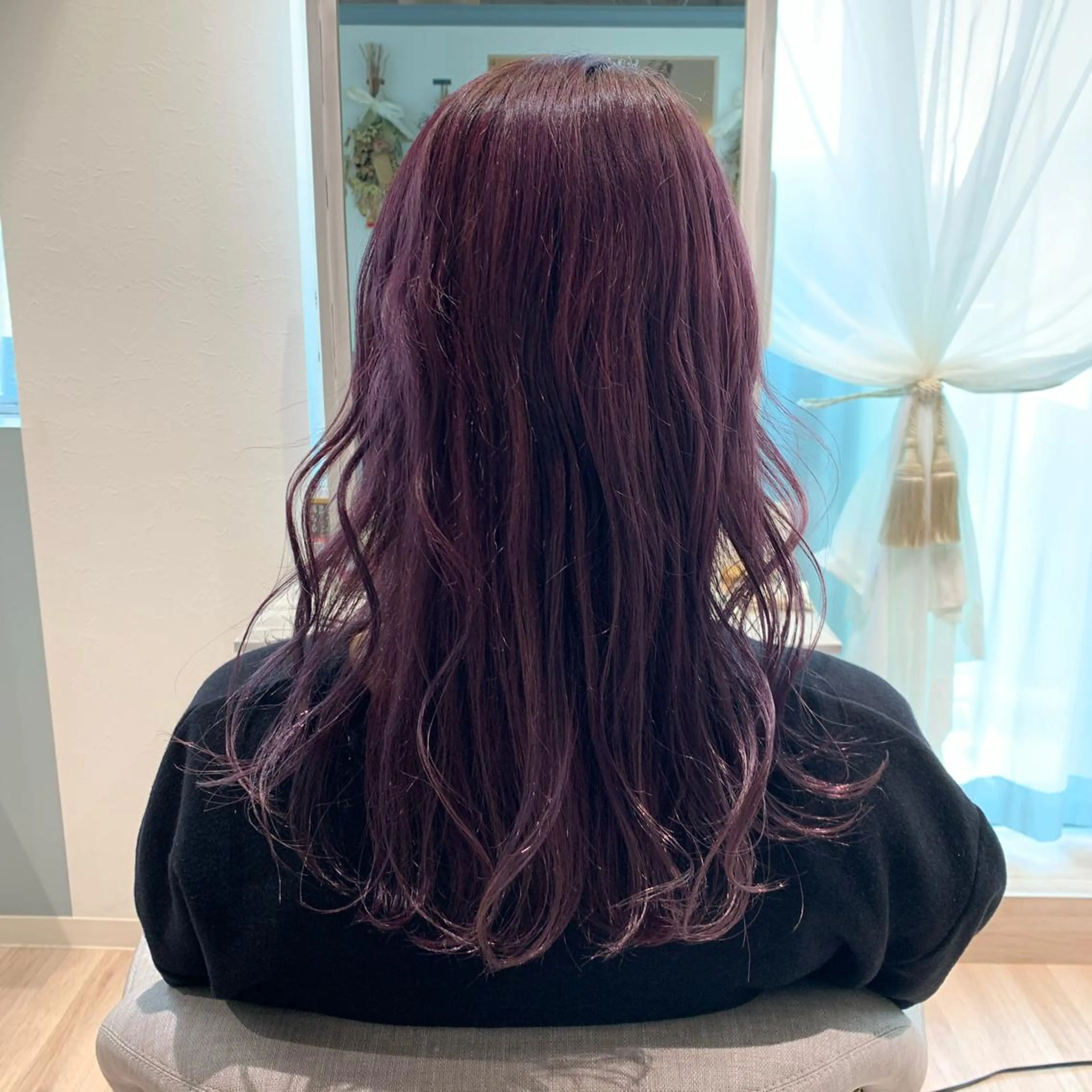 ロング カラー ayano ．のヘアスタイル