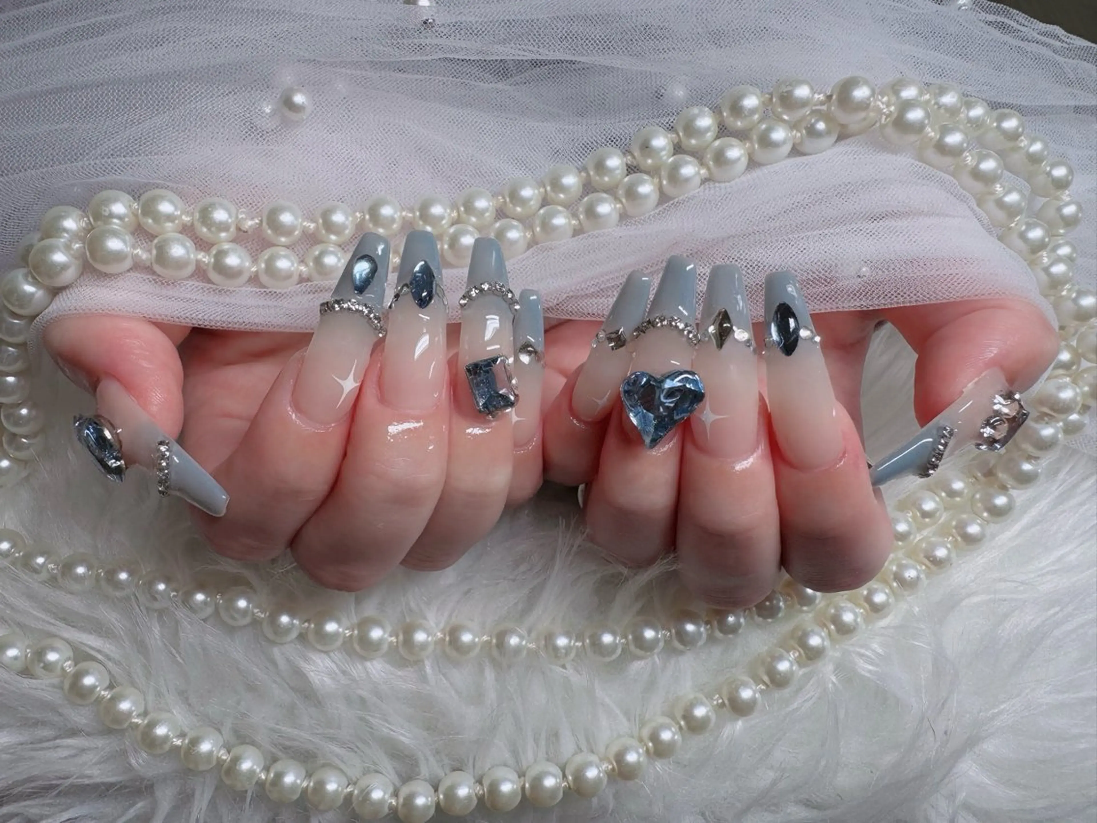 ネイル アートネイル ボルドー フレンチネイル ジェルネイル 氷ネイル・うるうるネイル ハンドネイル H.baby Nail Salonのネイルデザイン