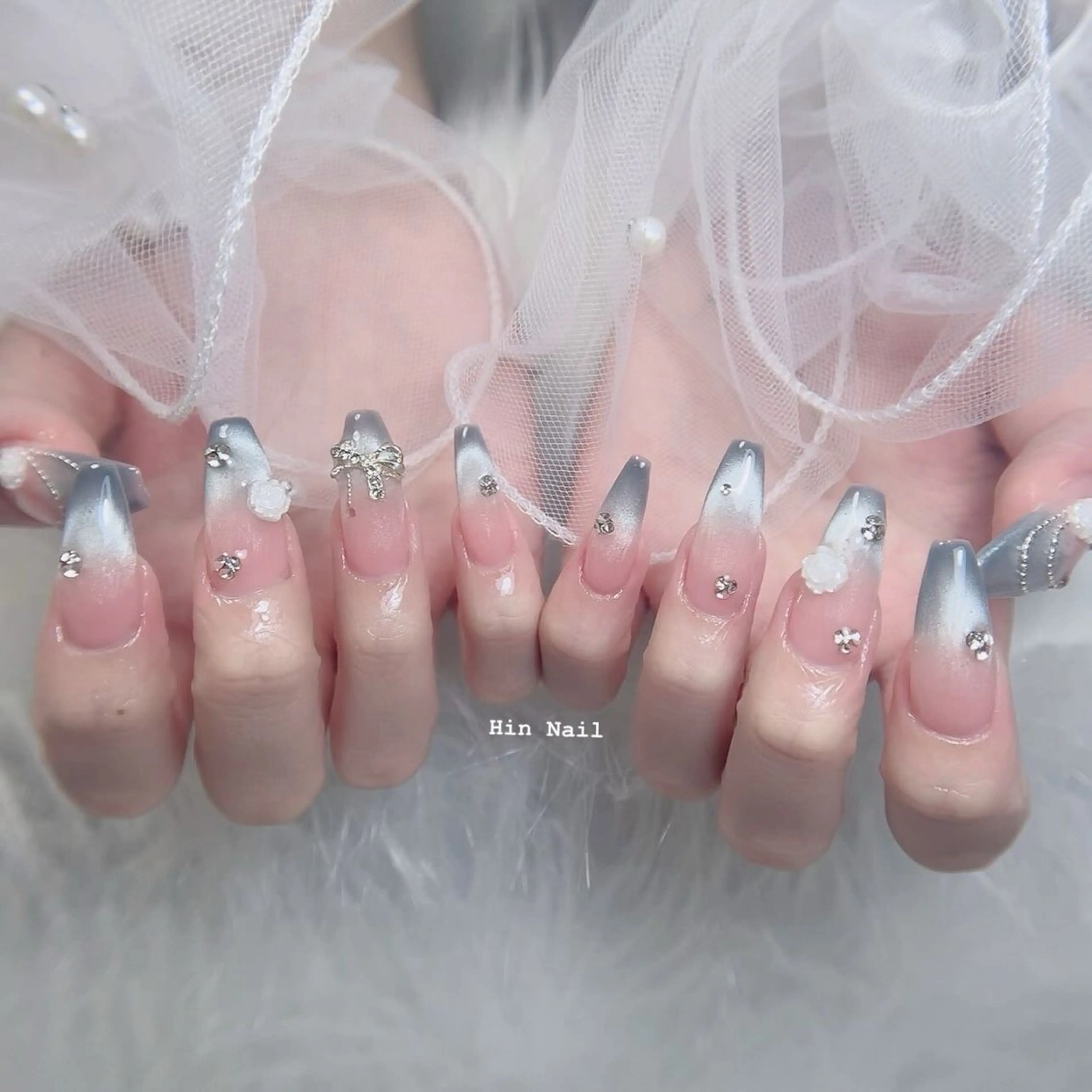 ネイル ハンドネイル Hin Nailsのネイルデザイン