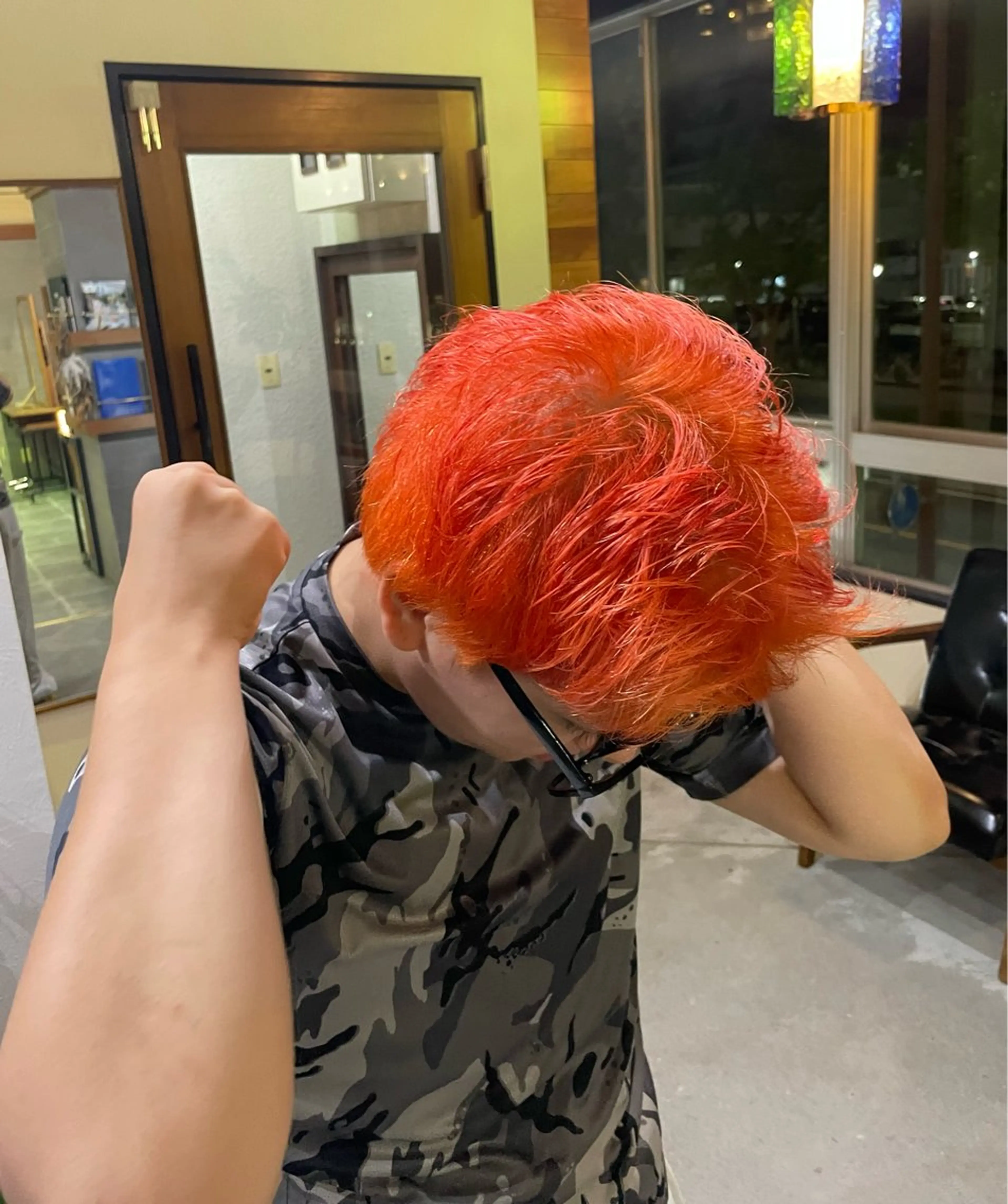 w color （ブリーチ＋オンカラー）＋TRの写真