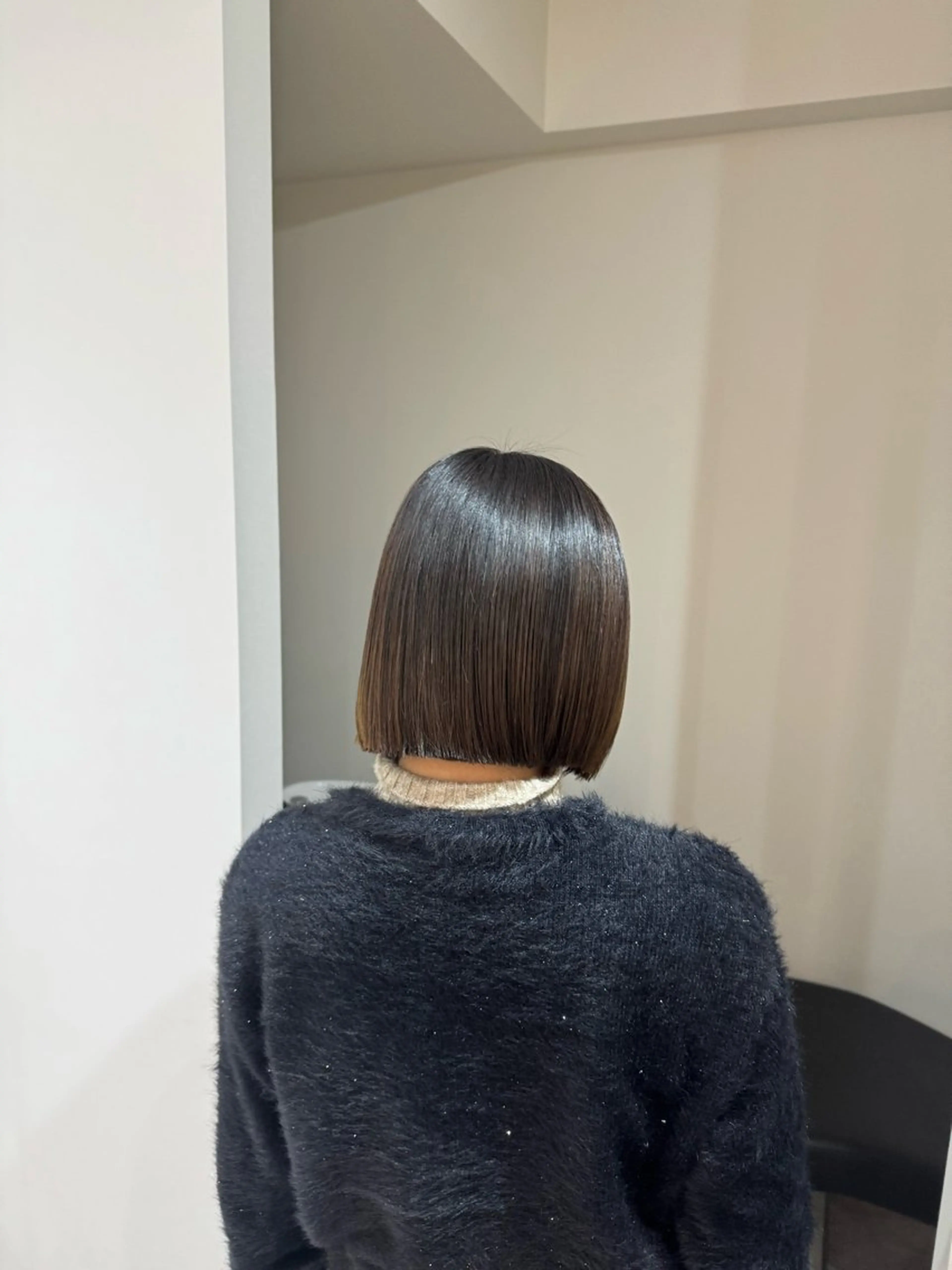 ショート カラー 大人な抜け感レイヤー remi🖤のヘアスタイル