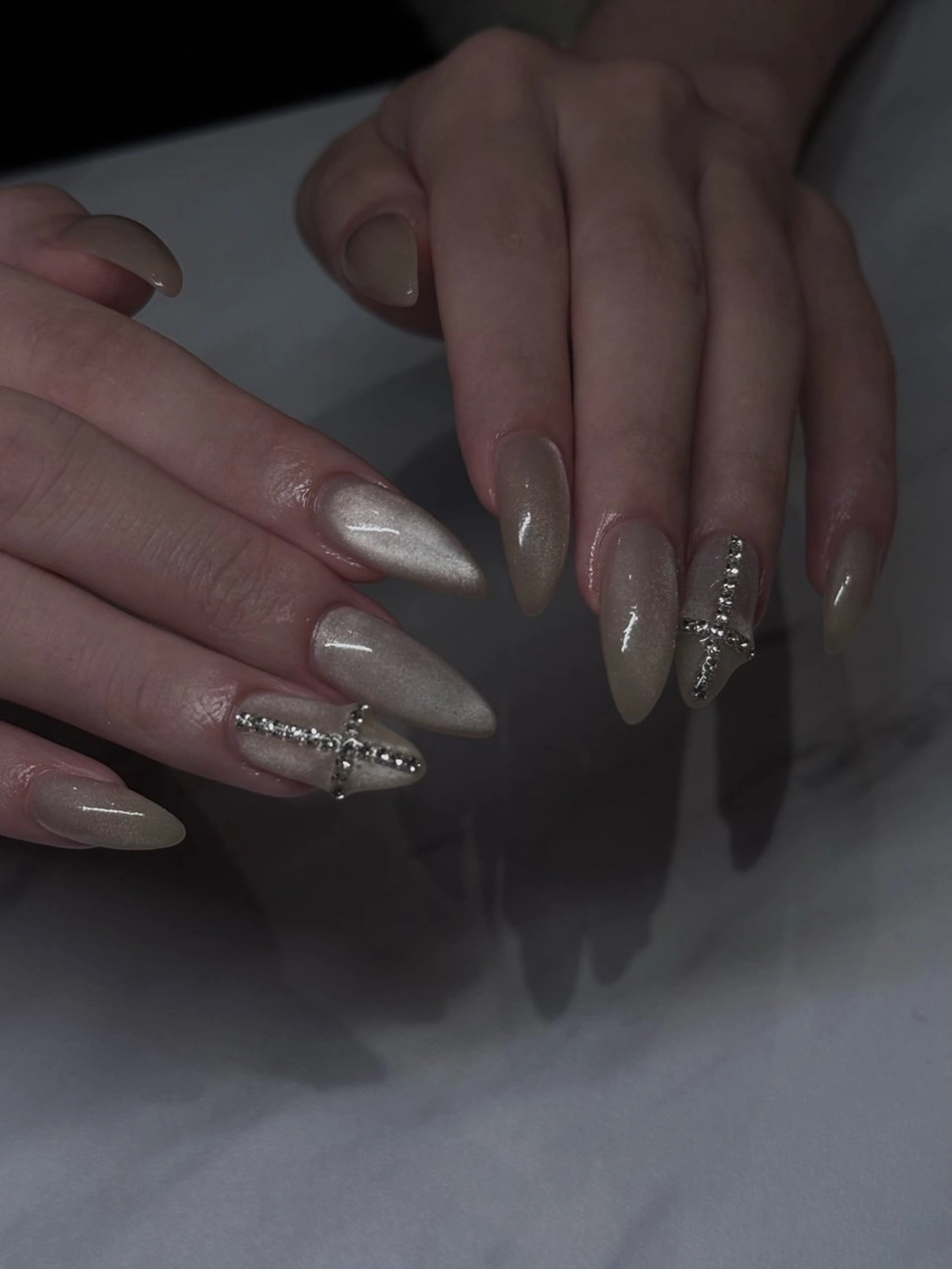 ミニモSALE❗️🍀マグネットワンカラー【オフあり】🌟パラジェル/フィルイン/韓国ネイル/オフィスネイルの写真