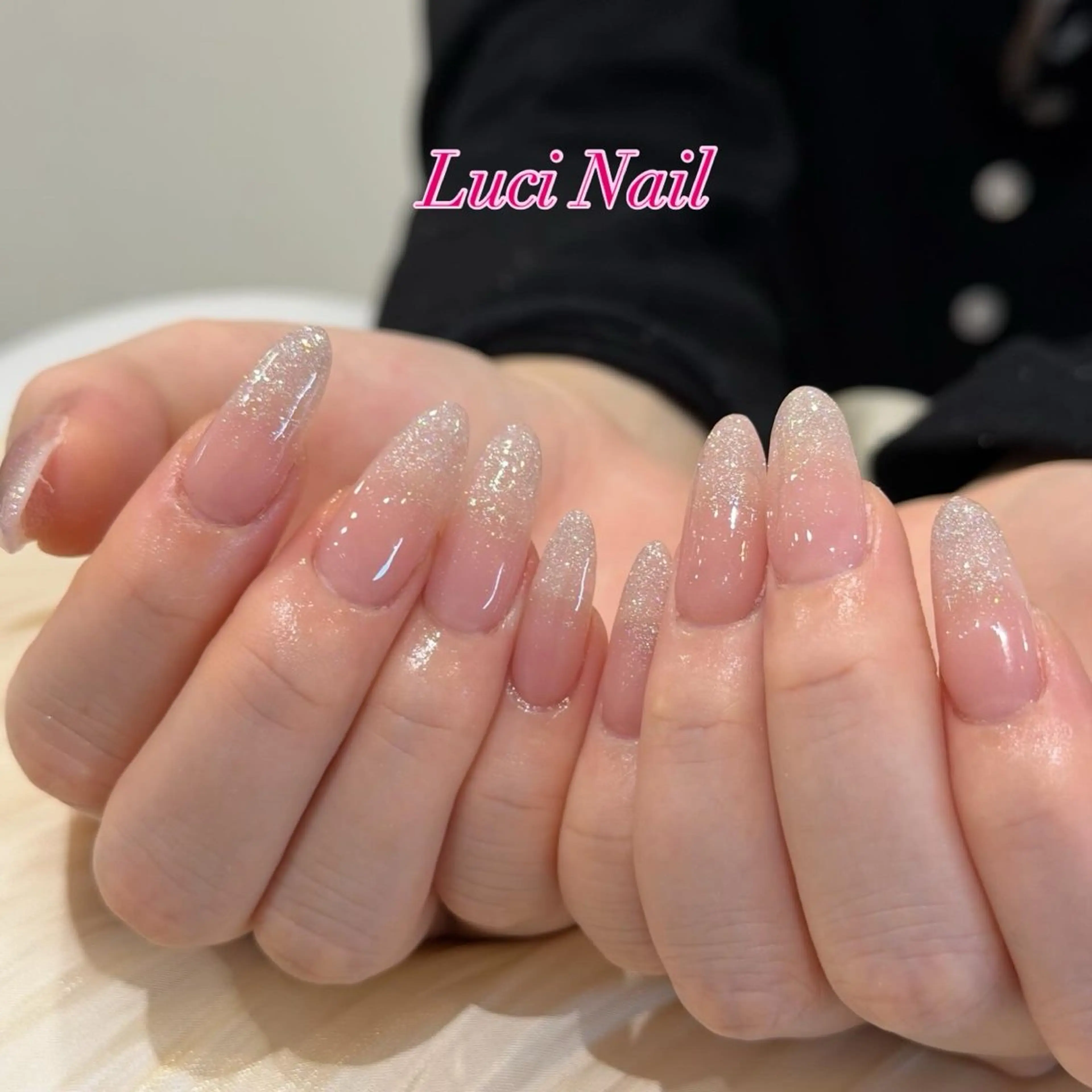 ネイル オーロラネイル チークネイル 長さ出し フラッシュネイル フットネイル ハンドネイル Luci Nailのネイルデザイン