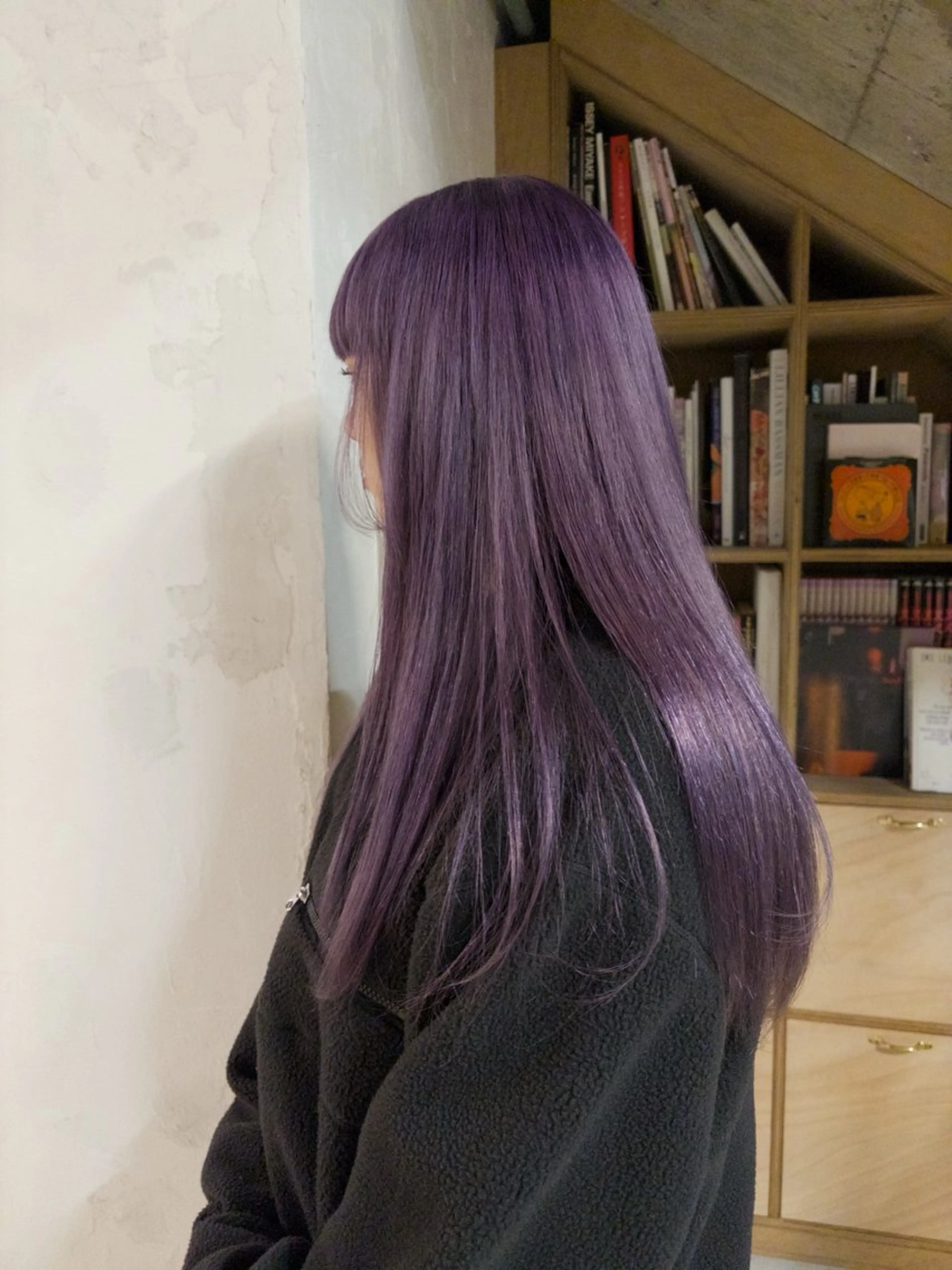 ロング カラー KVELL ユナのヘアスタイル