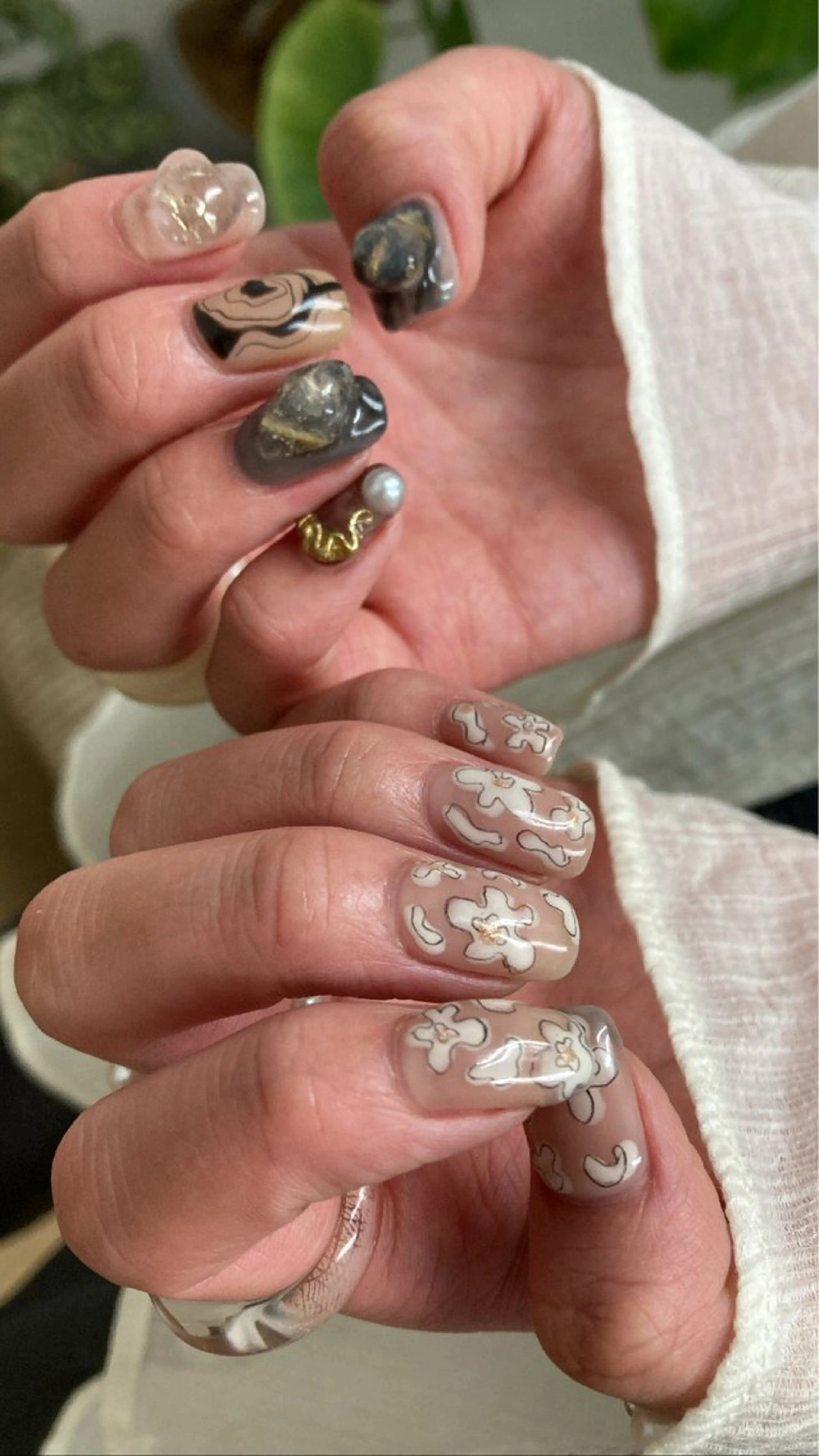 ネイル nailsalon hue所属・小山 羽奈のネイルデザイン