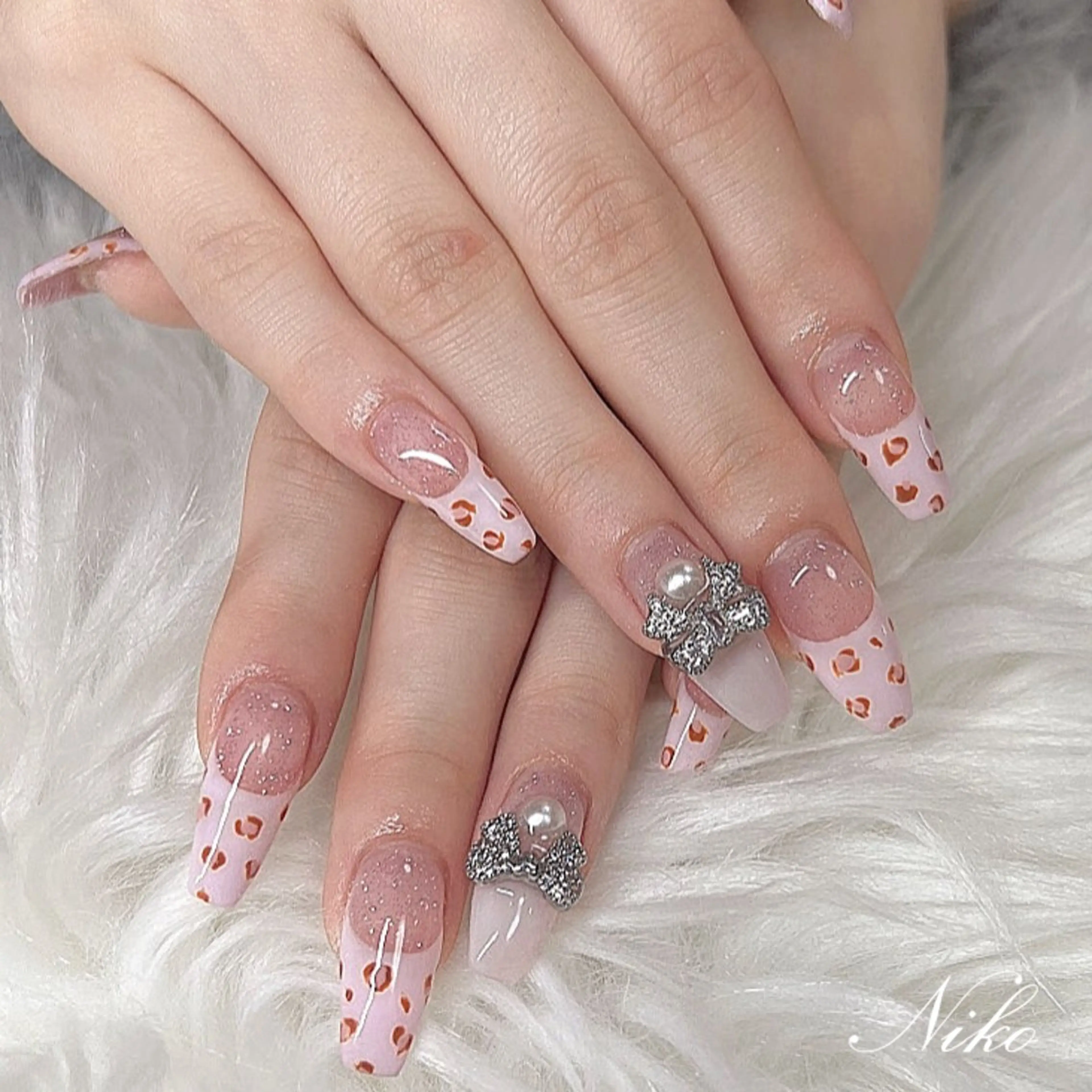 ネイル チークネイル 長さ出し フットネイル フレンチネイル ジェルネイル Niko nailサロンのネイルデザイン