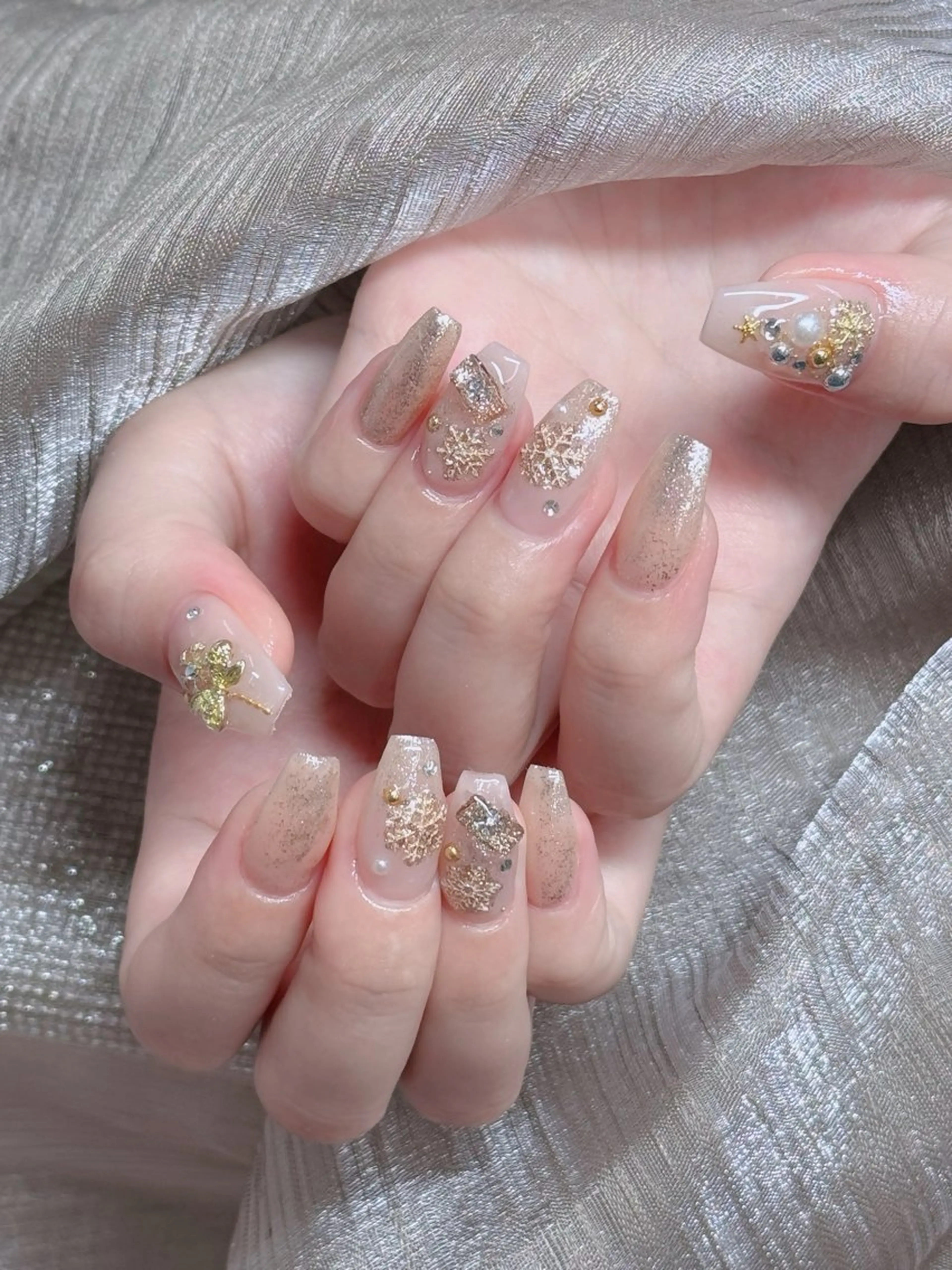 ネイル フレンチネイル ジェルネイル ガラスフレンチ ハロウィン ハート ハンドネイル H.baby Nail Salonのネイルデザイン