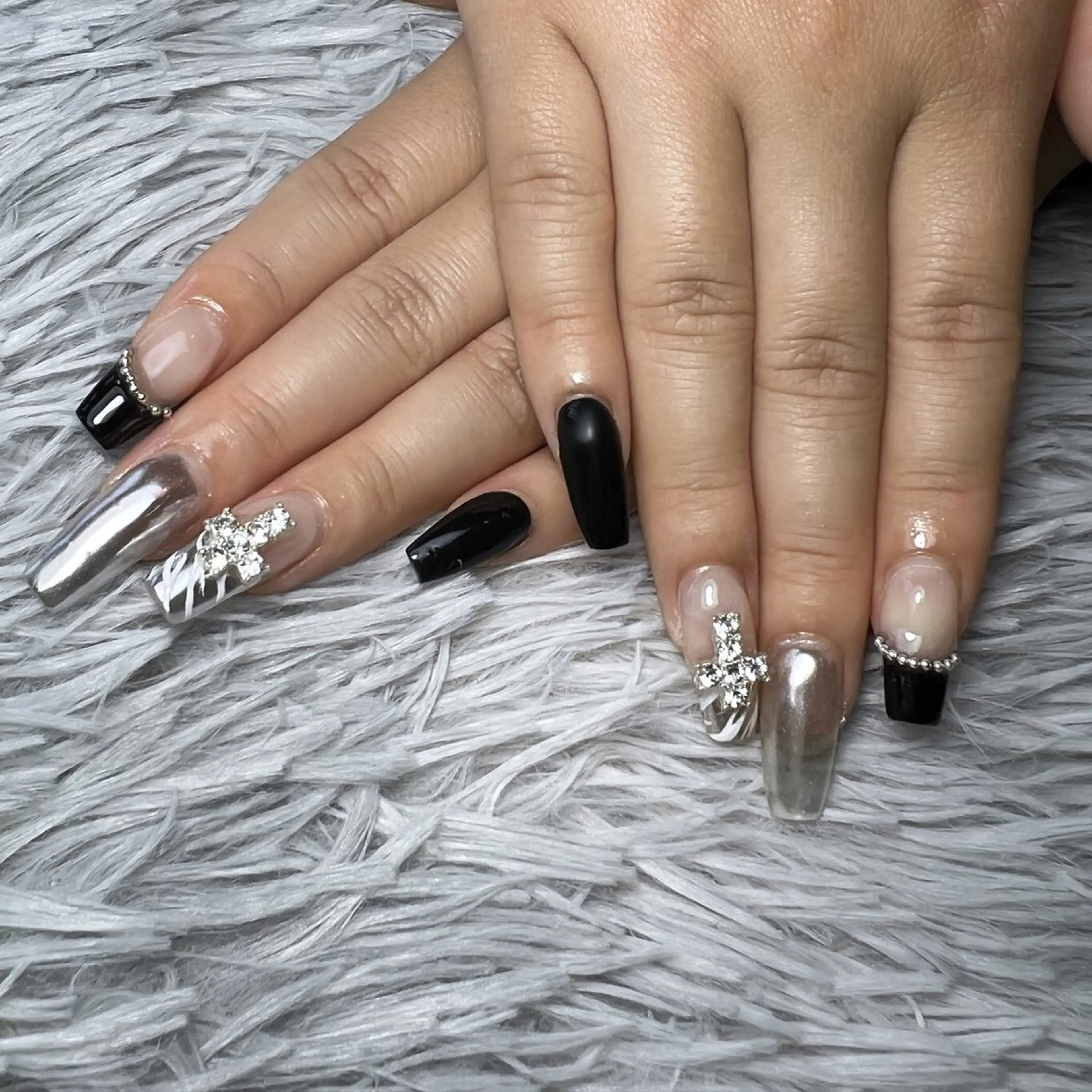 ネイル スカルプネイル ハンドネイル シェヌネイル JURAのネイルデザイン