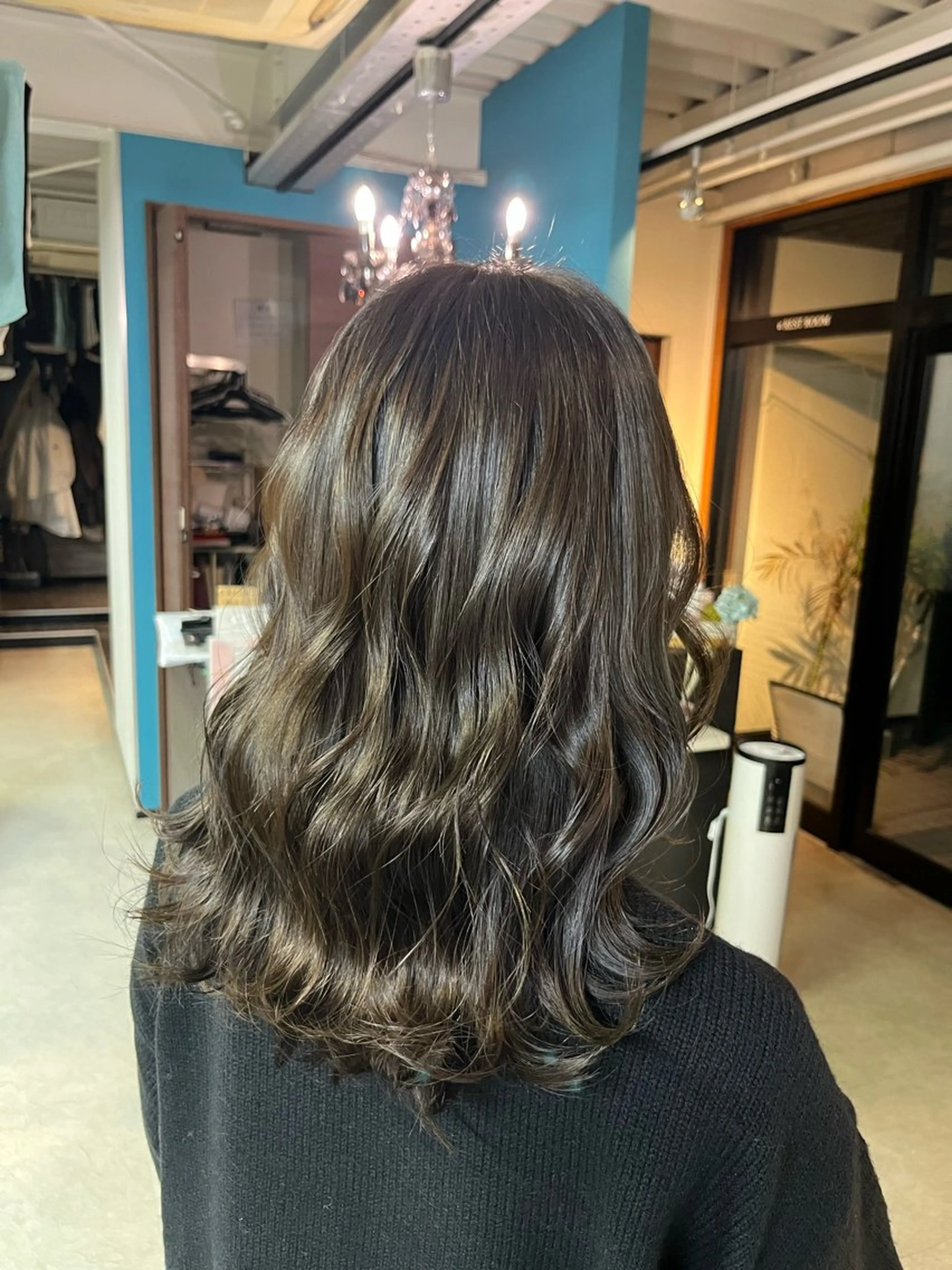 セミロング ヘアカラー 喜多 佐和のヘアスタイル