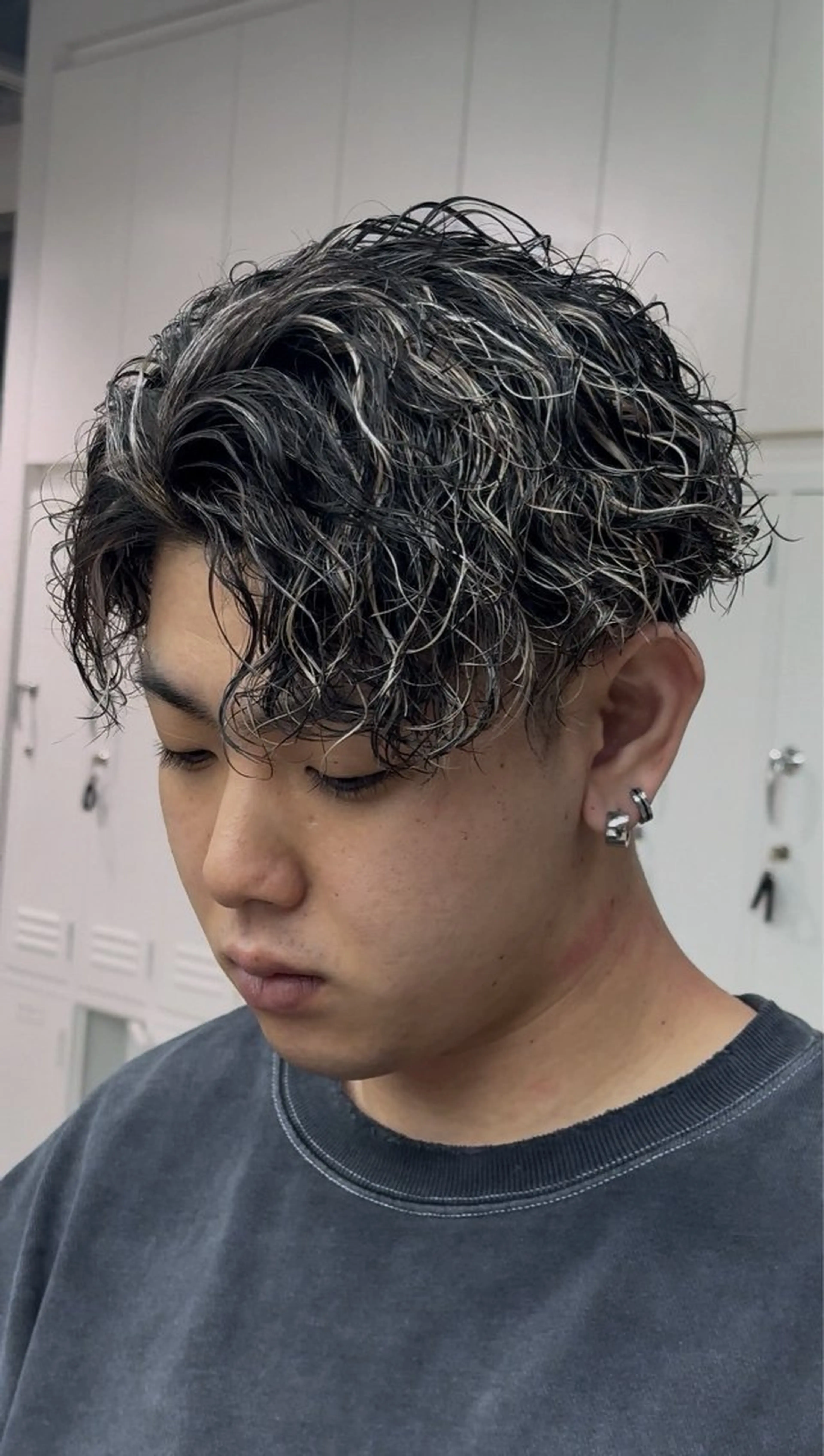 セミロング カラー パーマ キッズ ツイストスパイラルパーマ セミロングパーマ ウルフカット ニュアンスパーマ プードルパーマ 夏果⭐︎fifth 天神 海外風パーマのヘアスタイル