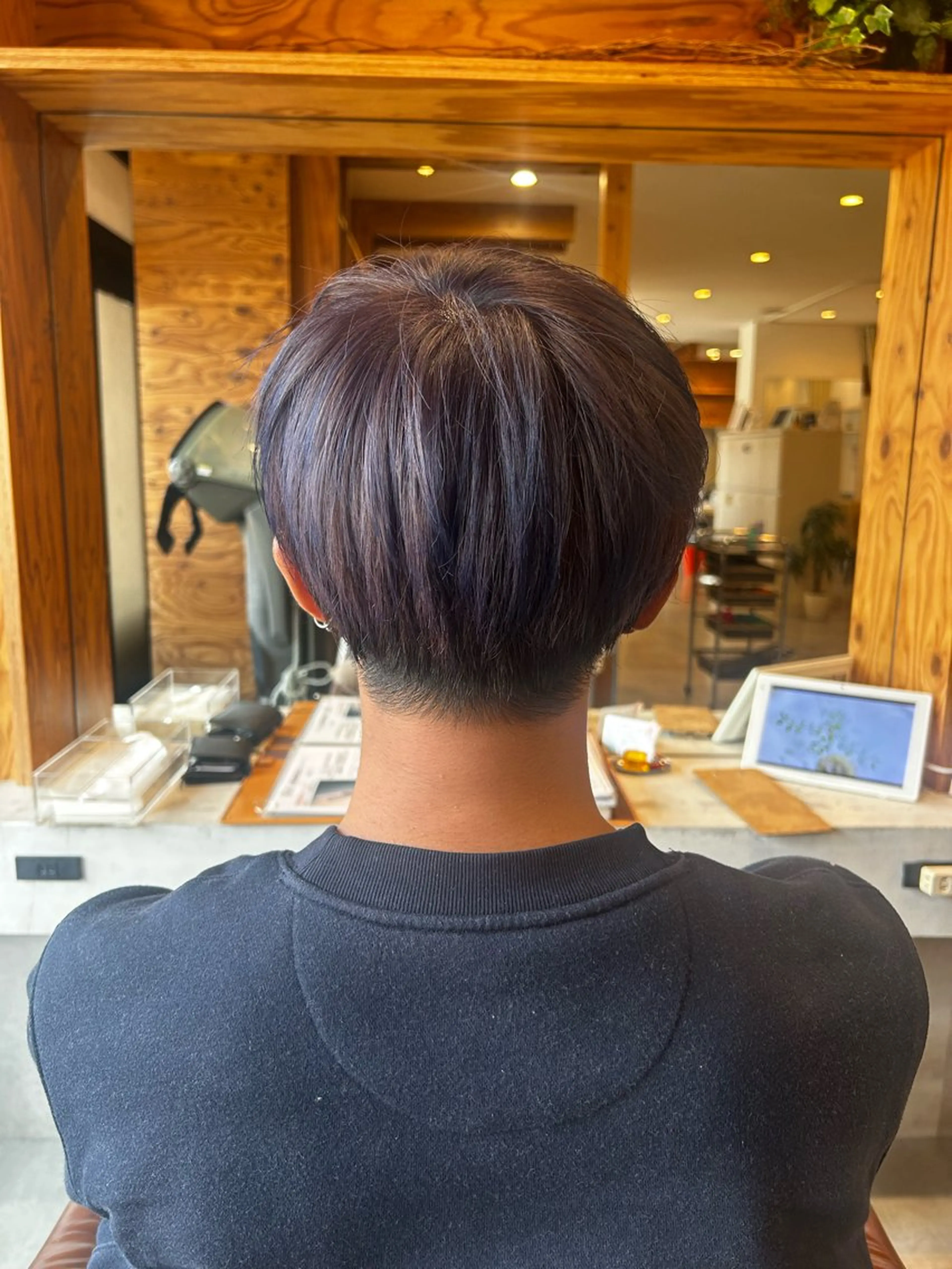 カラー メンズ ブルーカラー ブルーラベンダー ラベンダーカラー adorable 樋口円のヘアスタイル