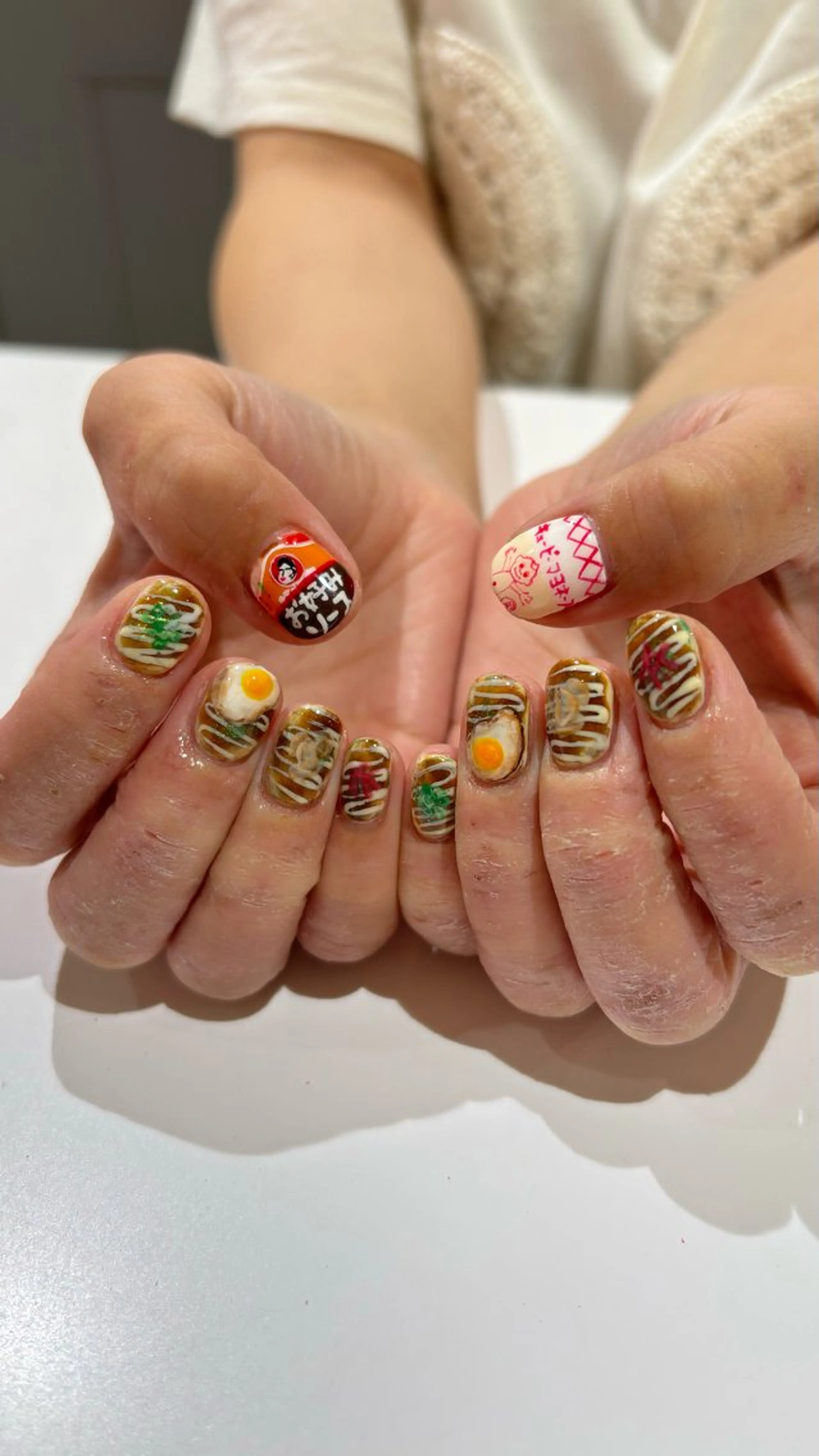 ネイル ハンドネイル 🤍 YUI 🤍のネイルデザイン