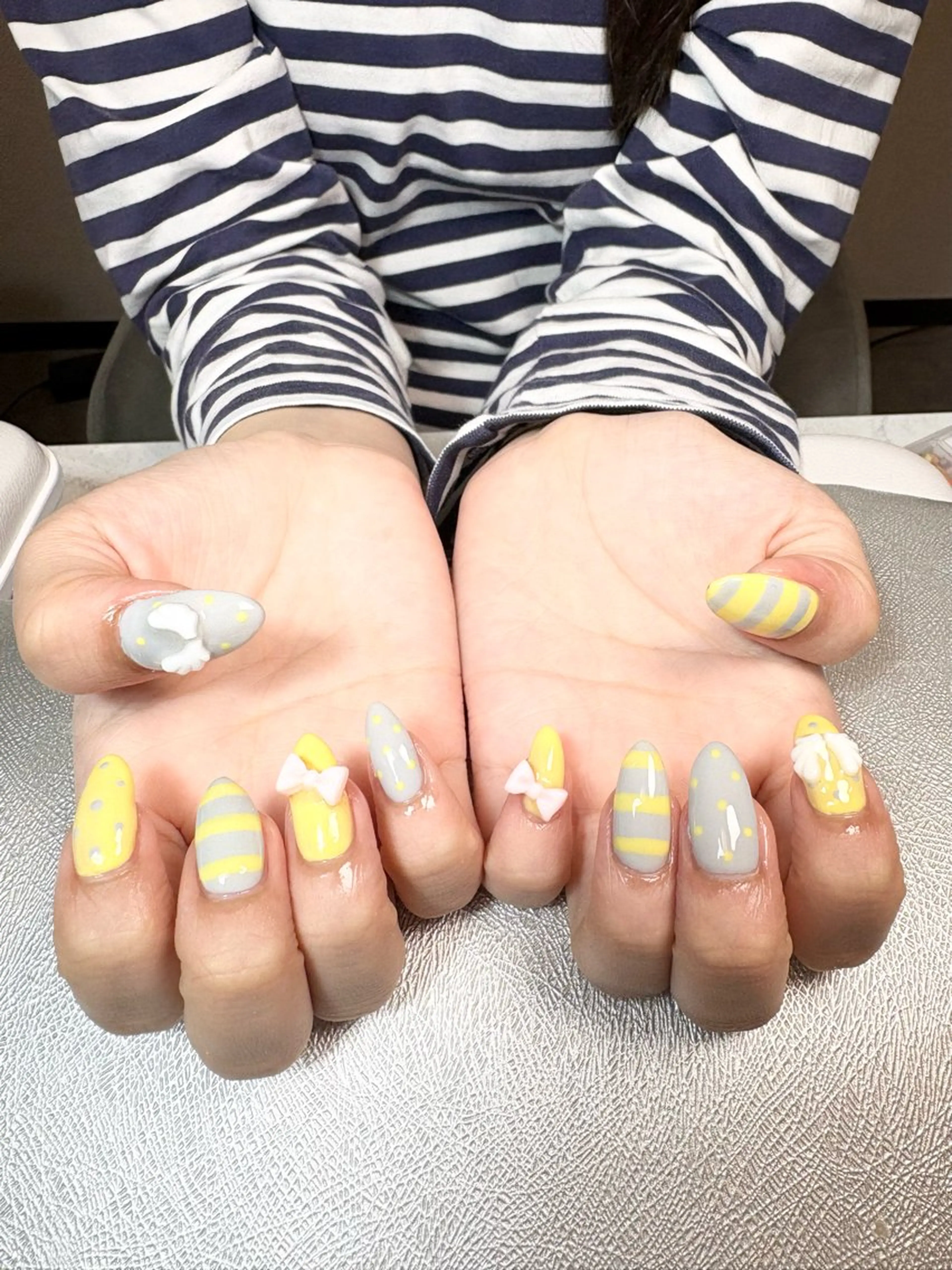 ネイル ボーダー ドット パステルネイル リボン ハンドネイル ✨韓国✨nail salonLumieのネイルデザイン