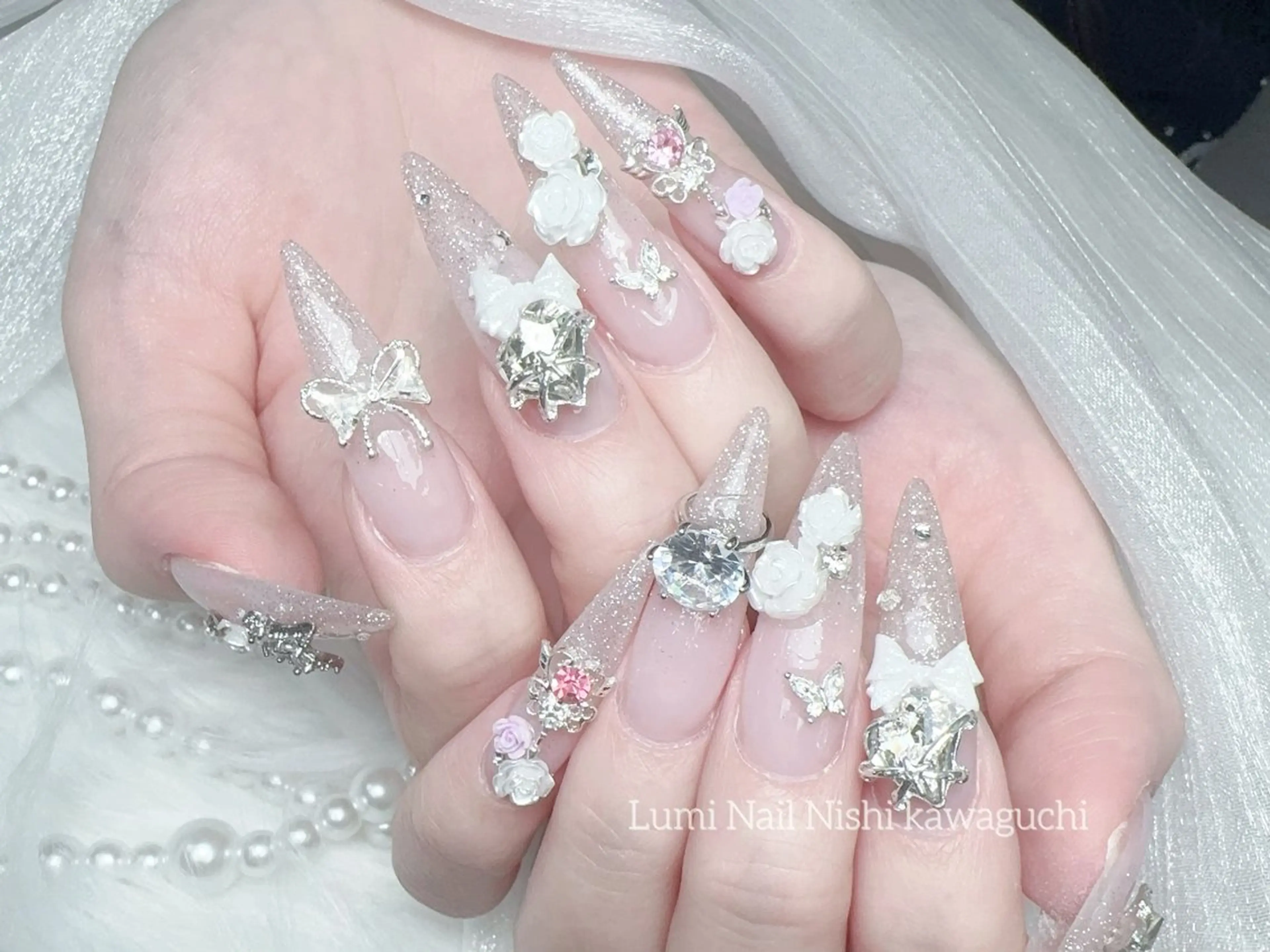 ネイル ジェルネイル ガーリー ハート キラキラネイル ピンク Lumi Nail Salonのネイルデザイン